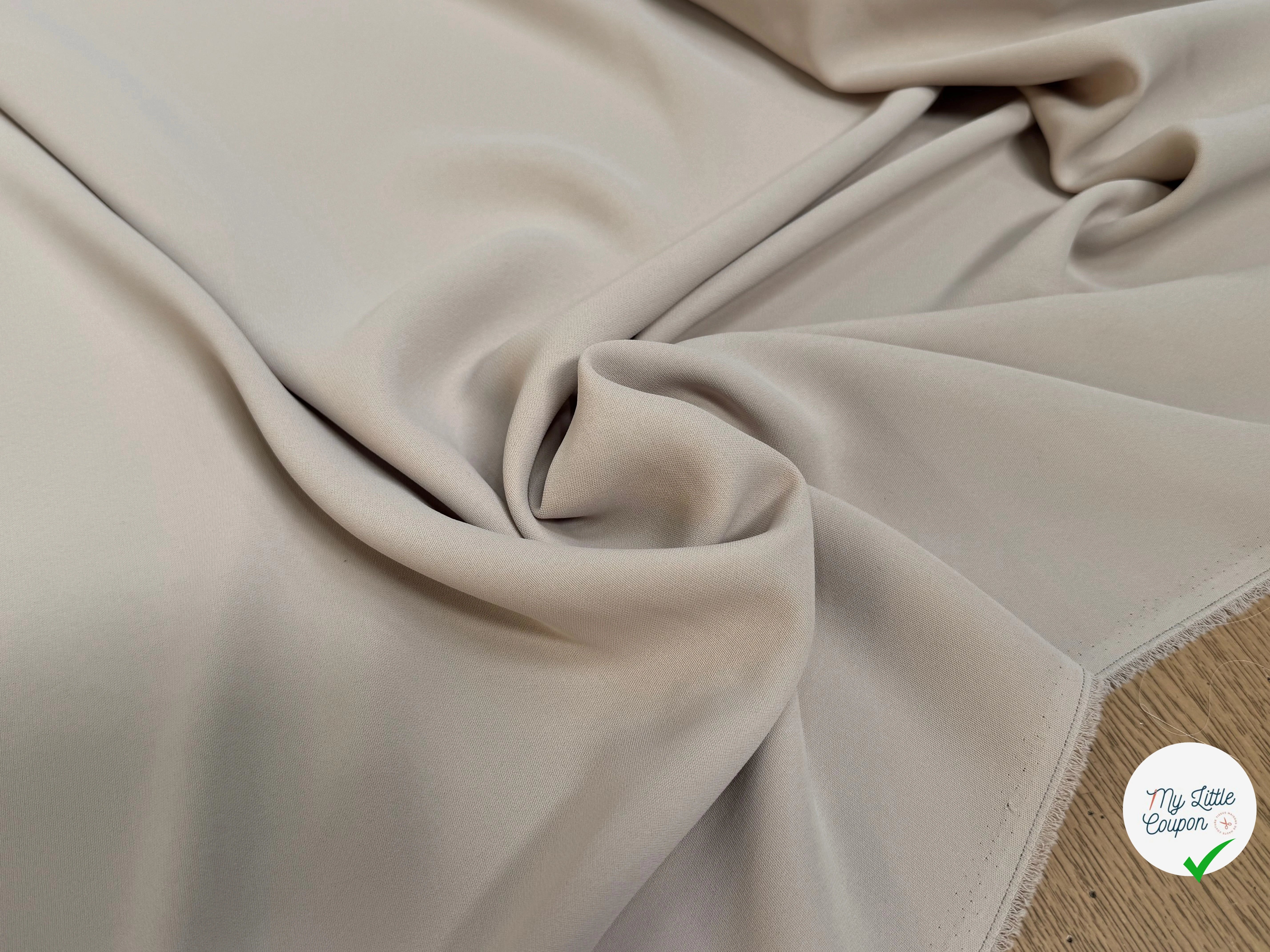 CREPE LOURD BEAU TOMBÉ BEIGE - My Little Coupon