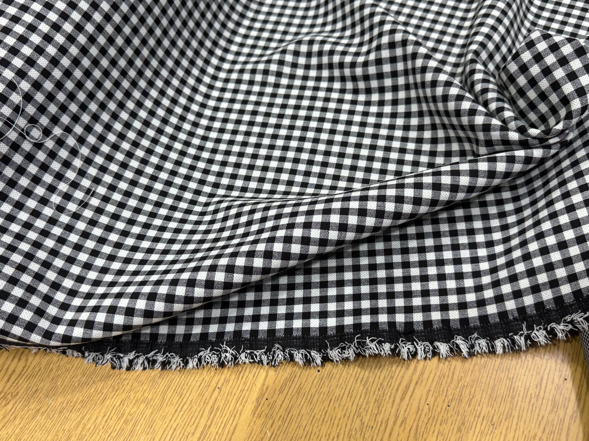 CRÊPE LOURD JAPAN VICHY BLANC NOIR STRETCH SUPER TENUE 28% VISCOSE - My Little Coupon