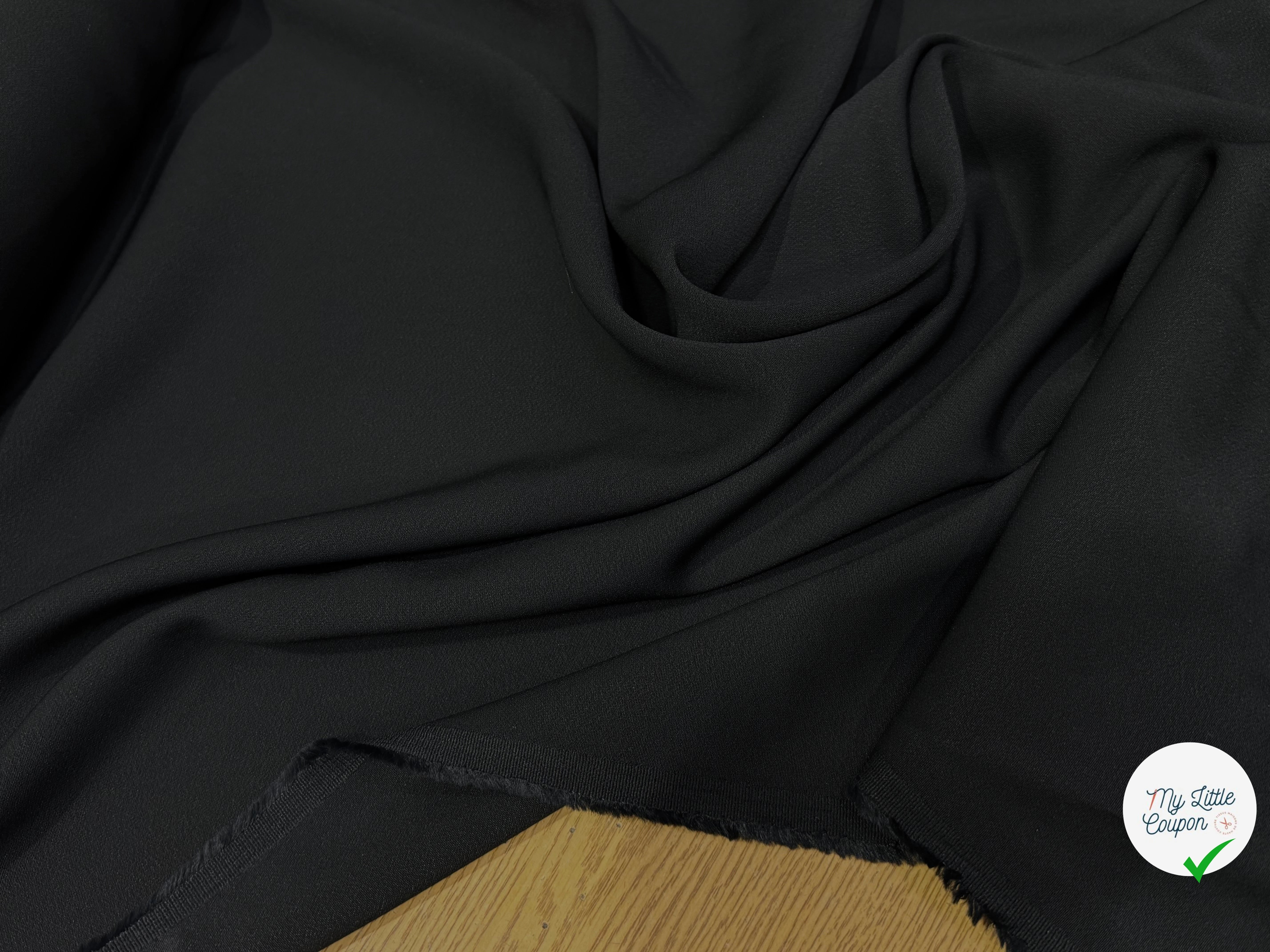 CREPE LOURD VISCOSE TRÈS BEAU TOMBÉ NOIR STRETCH LÉGÈREMENT SATINÉ - My Little Coupon