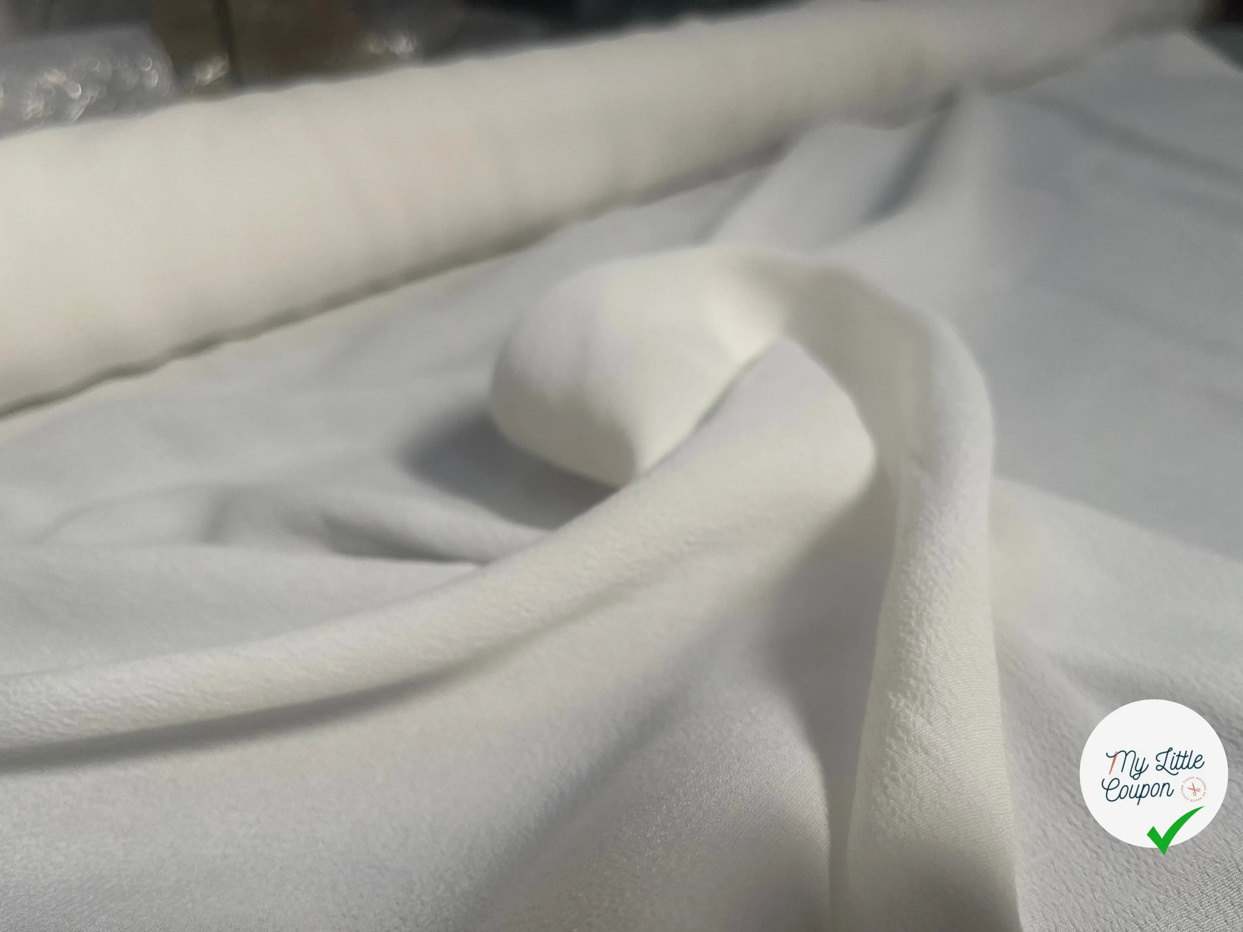 CRÊPE MAROCAIN 100% VISCOSE UNI BLANC - My Little Coupon