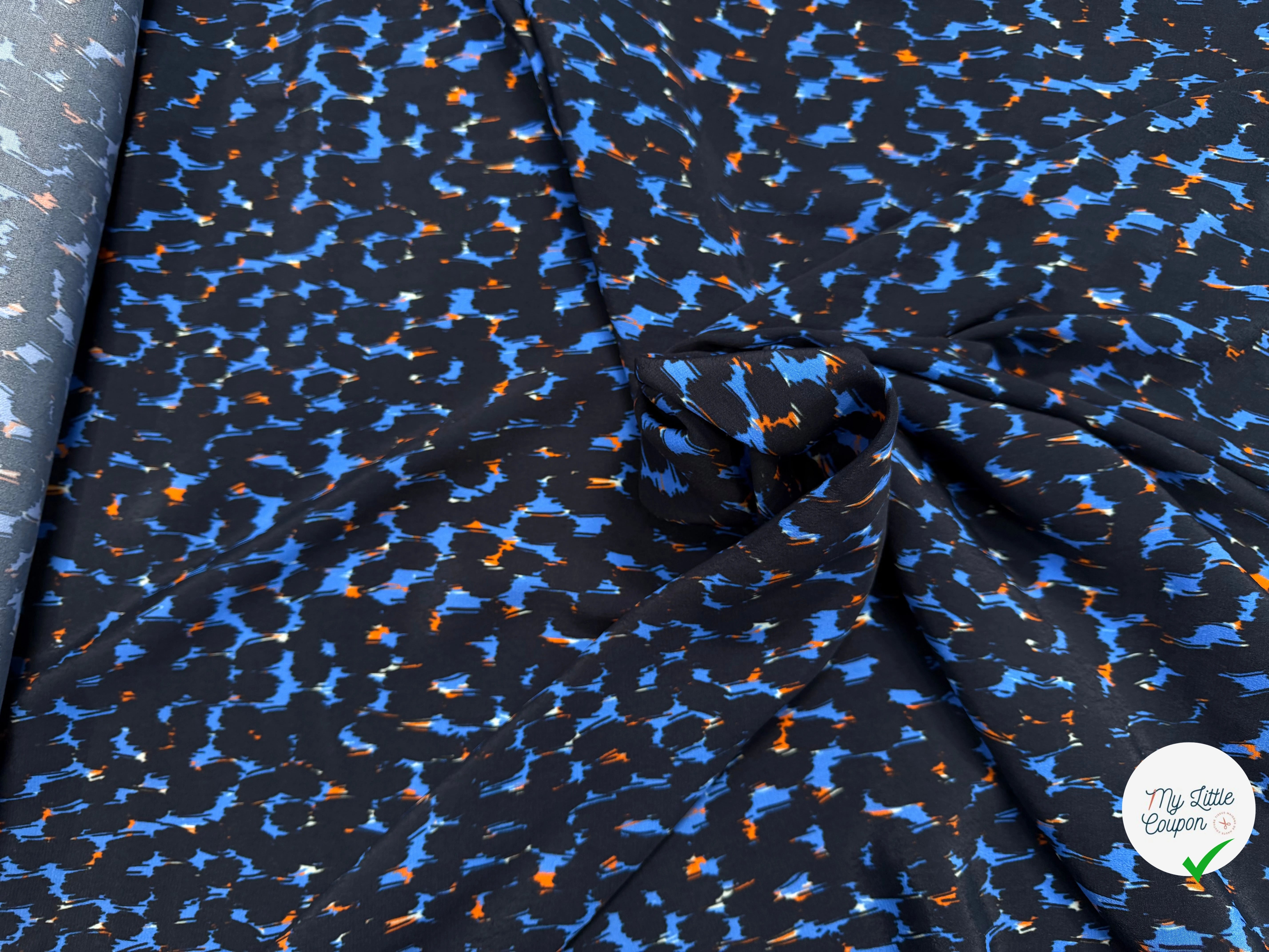 CREPE MAROCAIN COMO FOND BLEU - My Little Coupon