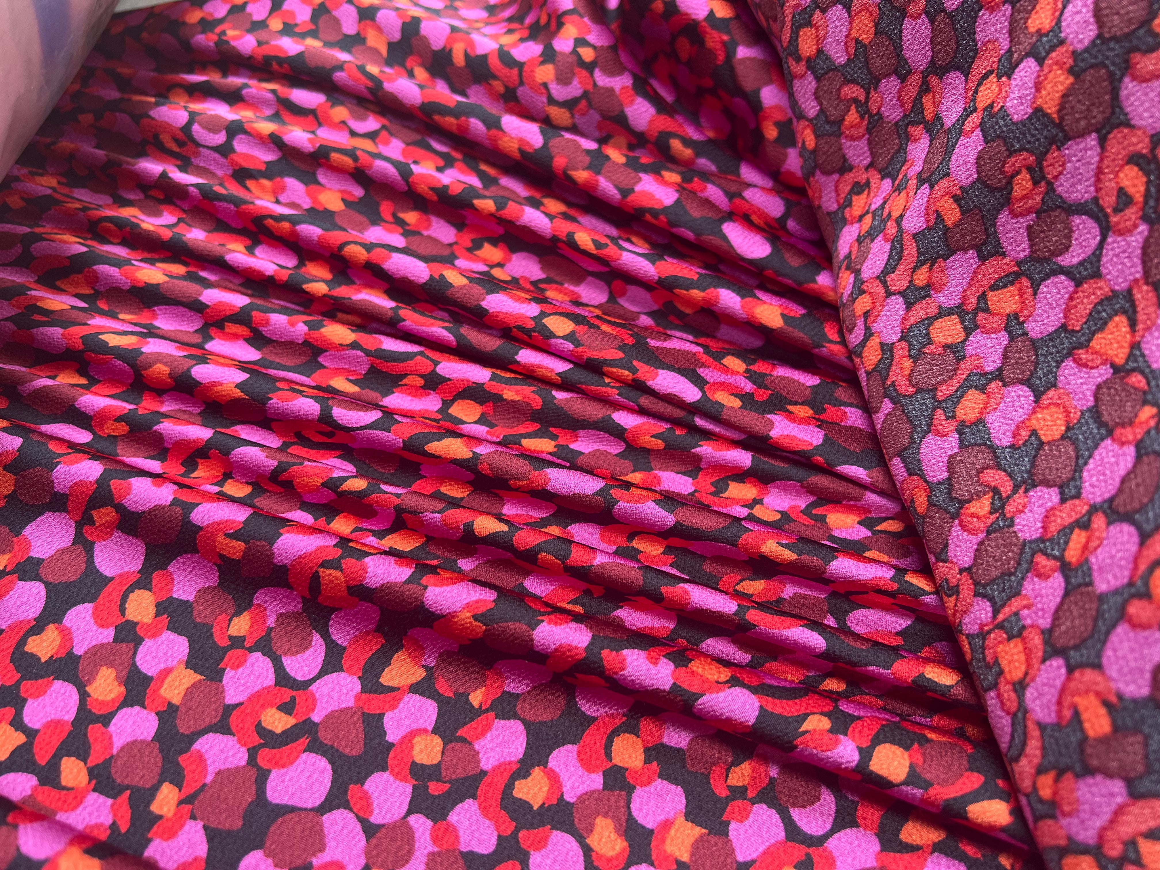 CRÊPE MAROCAIN SETAV MAGENTA MLC INTERN