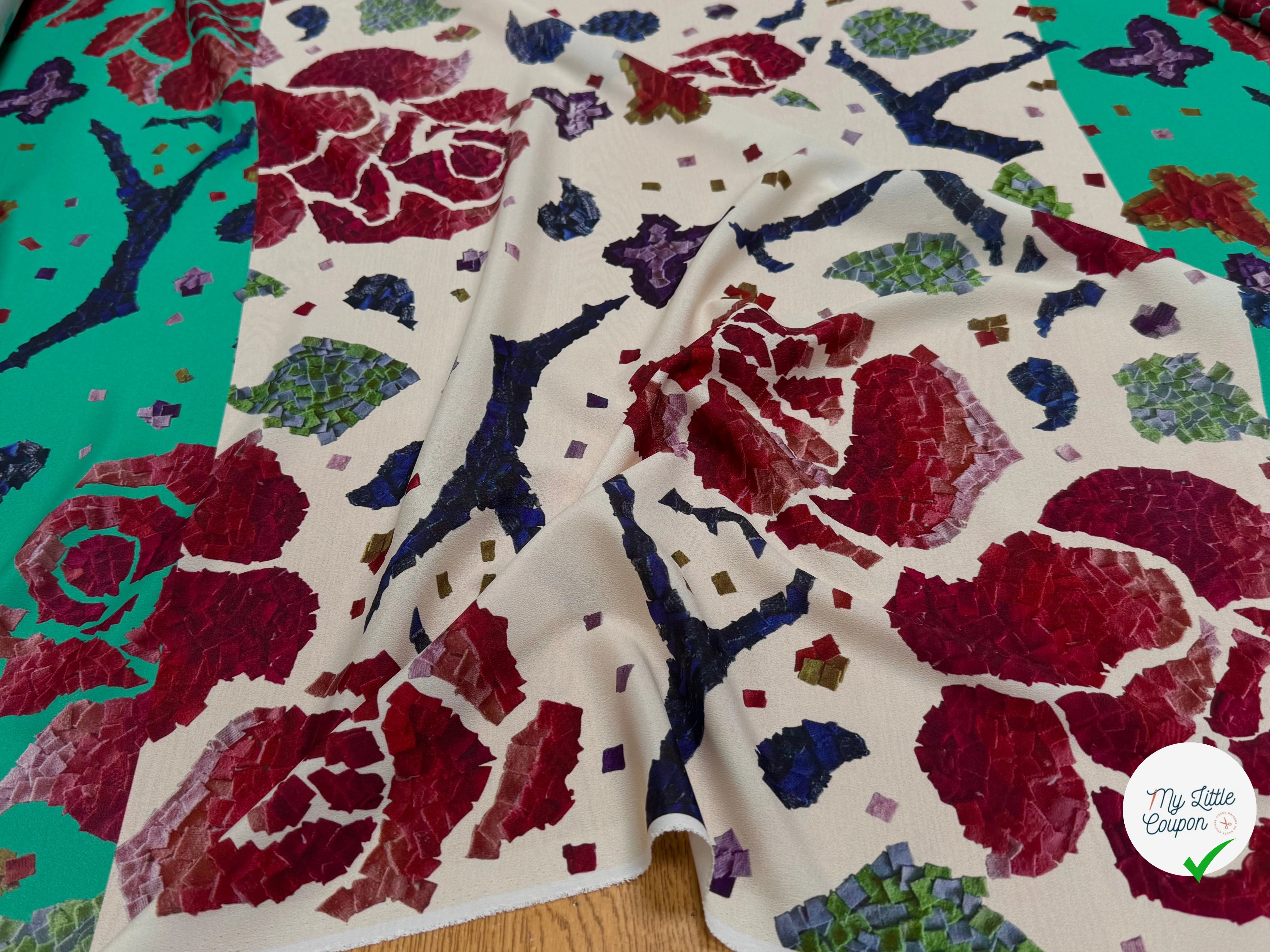 CRÊPE POLYESTER IMPRIMÉ FLORAL GROSSES FLEURS RAPPORT 68 CM CREPE SB GROSSES FLEURS - My Little Coupon