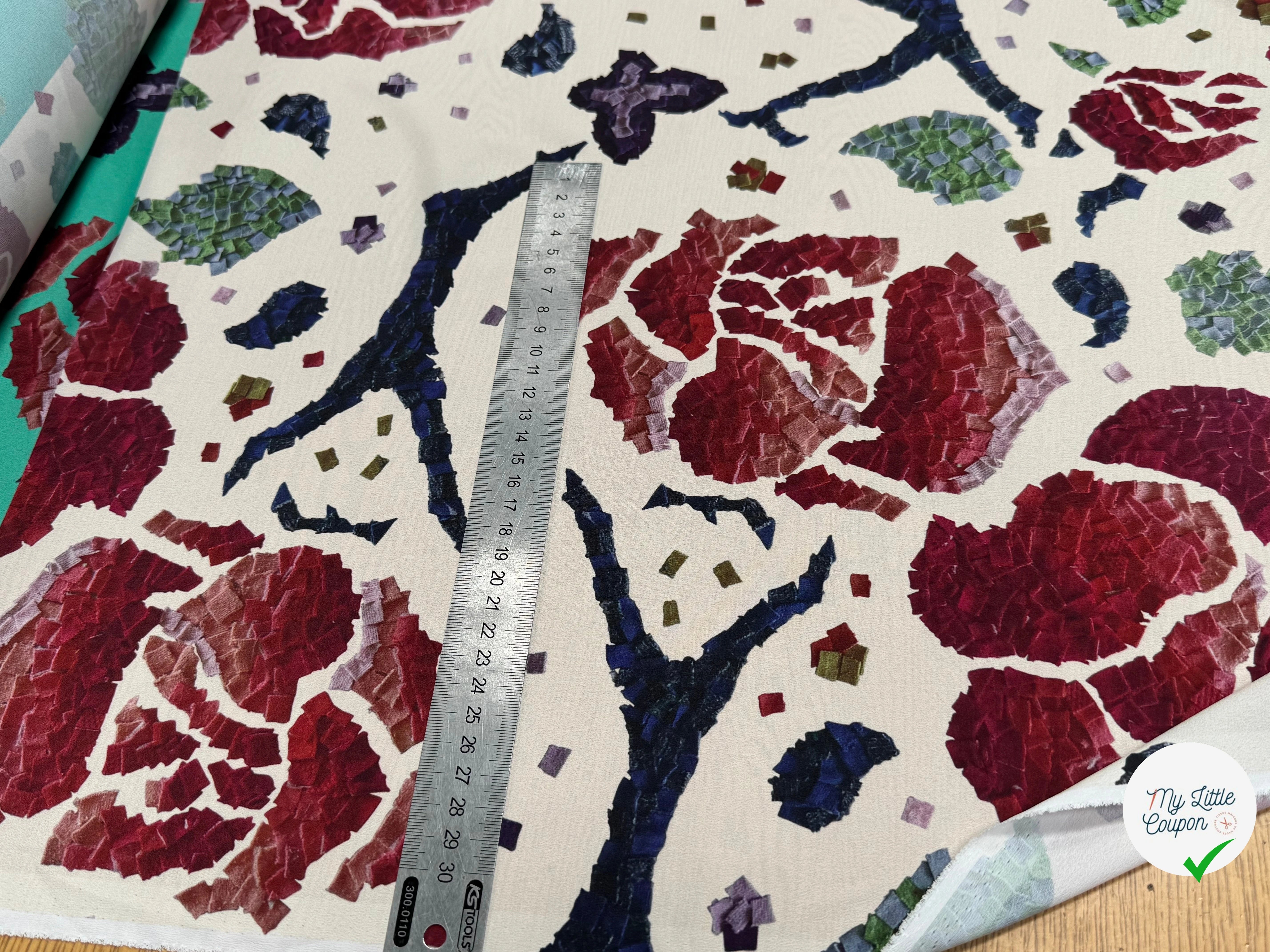 CRÊPE POLYESTER IMPRIMÉ FLORAL GROSSES FLEURS RAPPORT 98 CM CREPE SB GROSSES FLEURS - My Little Coupon