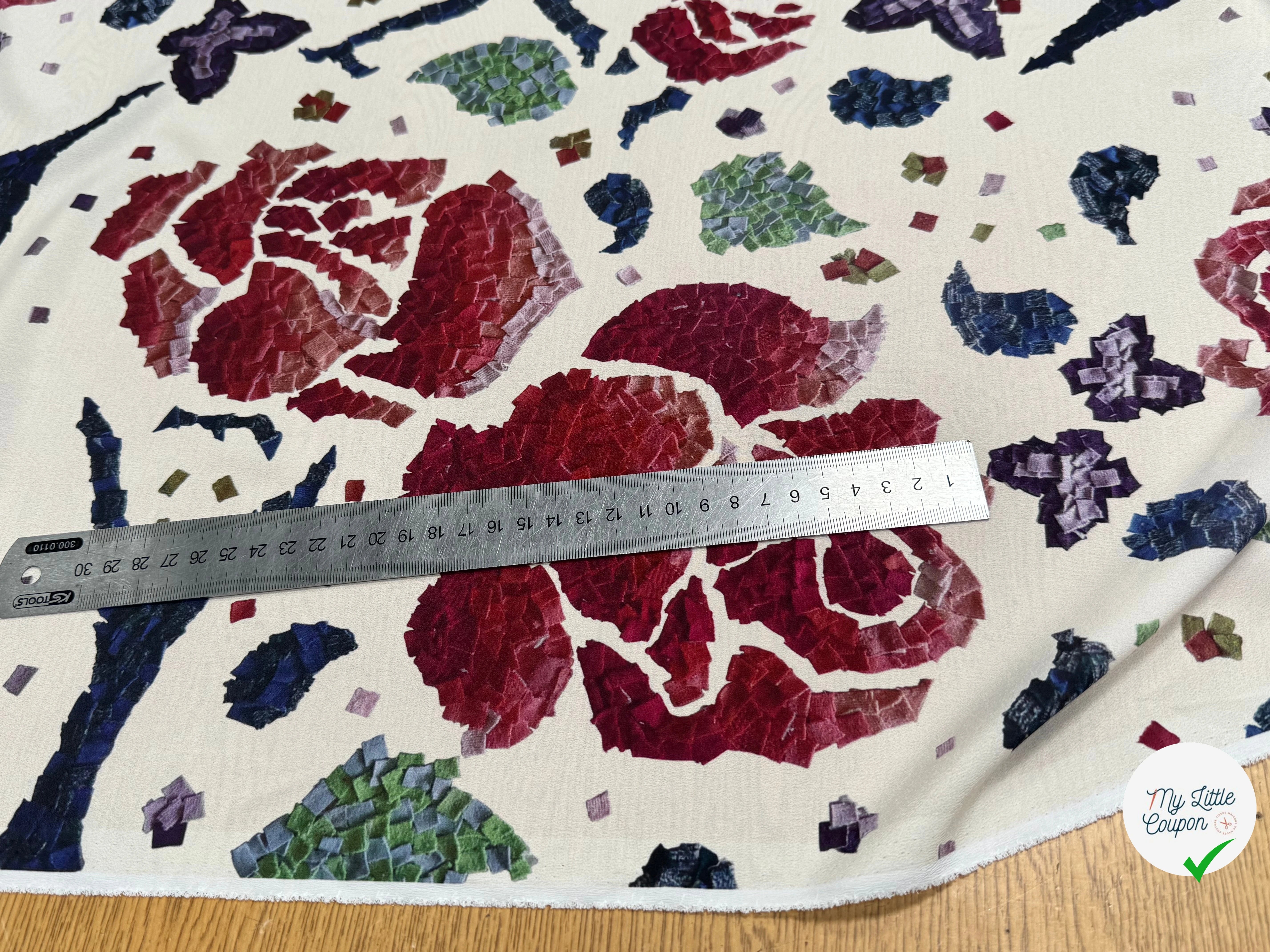 CRÊPE POLYESTER IMPRIMÉ FLORAL GROSSES FLEURS RAPPORT 98 CM CREPE SB GROSSES FLEURS - My Little Coupon