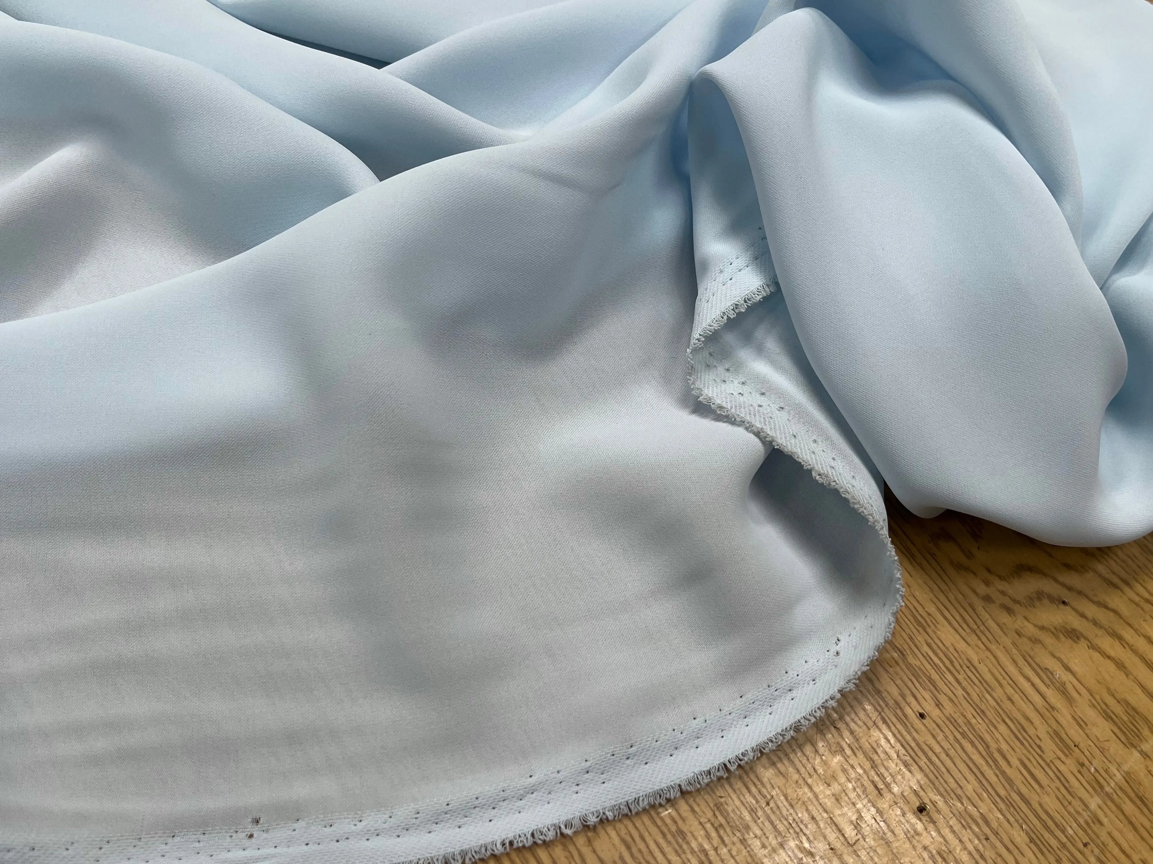 CREPE POLYESTER JAPON ULTRA DOUX ICEBERG - My Little Coupon