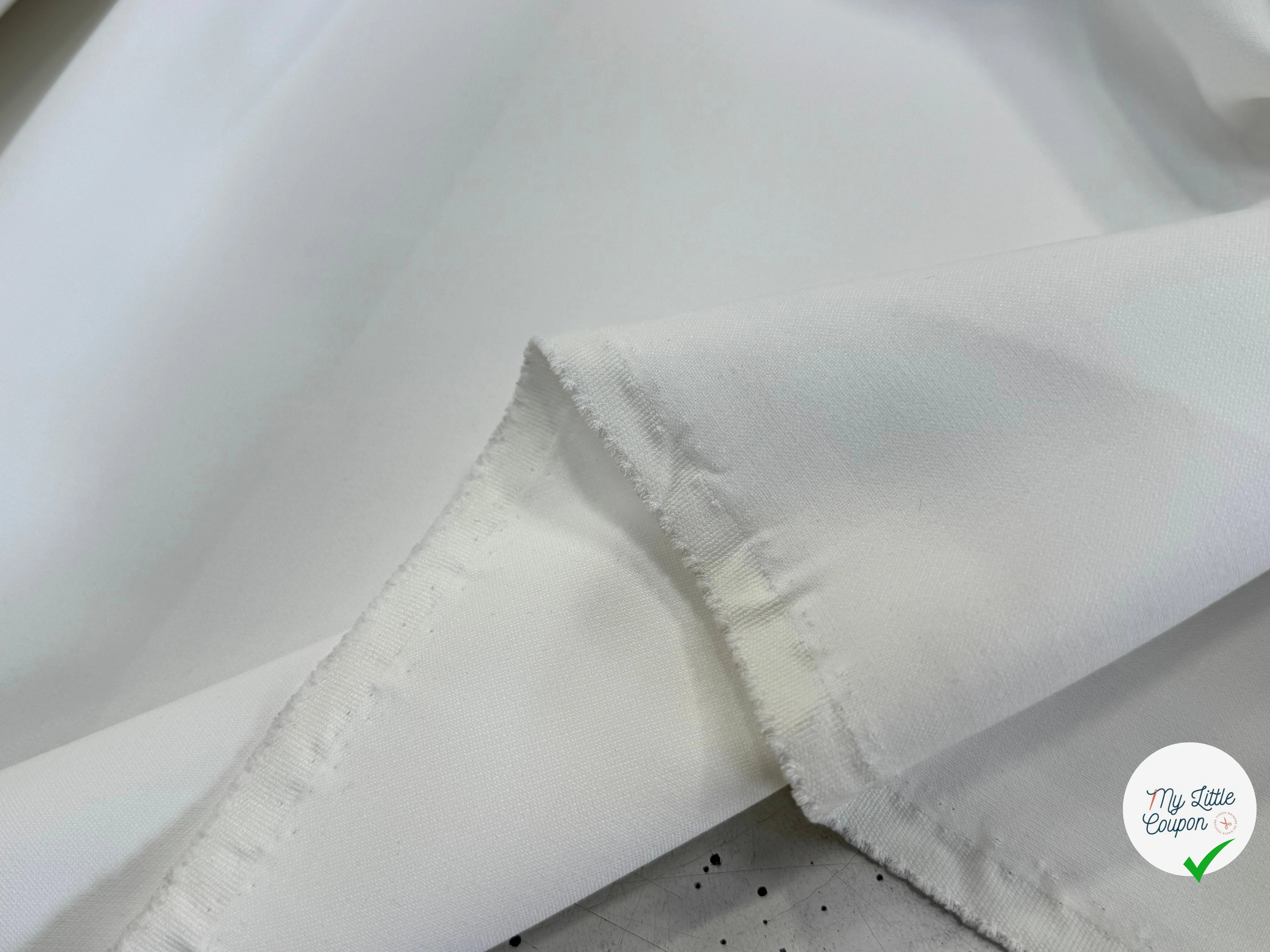 CREPE POLYVISCOSE LOURD STRETCH BEAU TOMBÉ 6% COTON BLANC CASSÉ - My Little Coupon