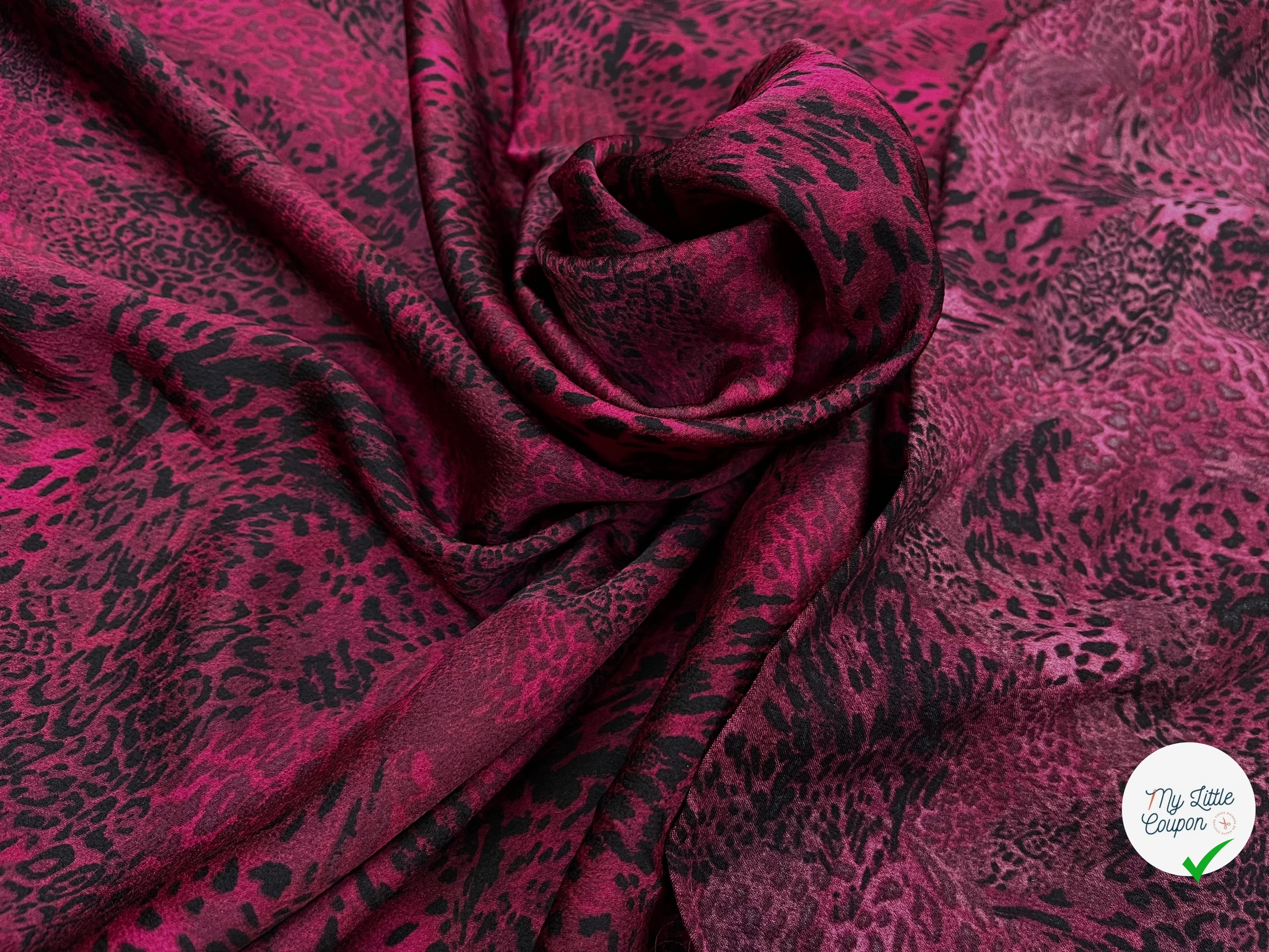 CREPE SATINÉ MOTIF ANIMAL LÉOPARD BORDEAUX - My Little Coupon