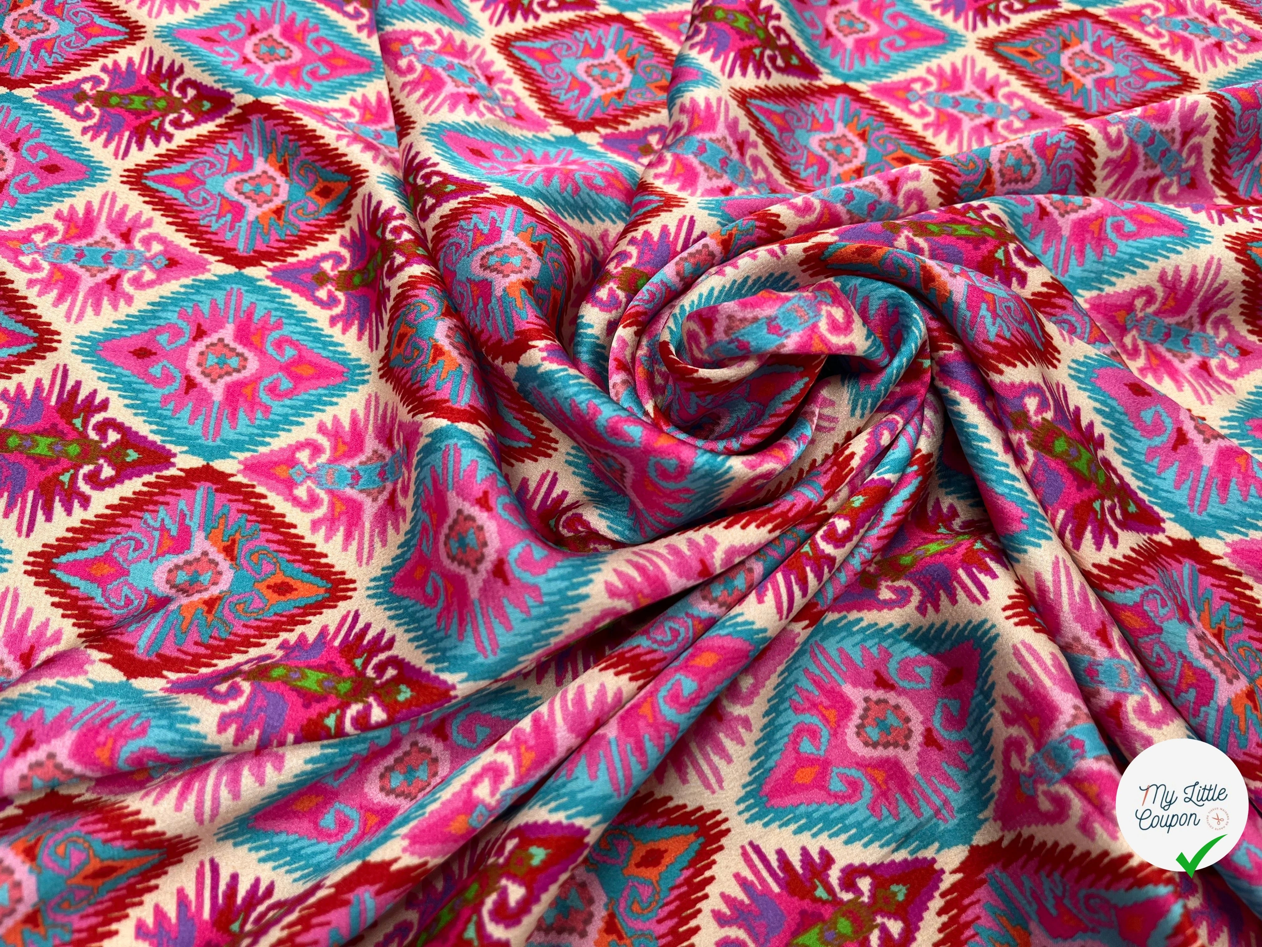 CREPE SATINÉ MOTIFS MULTICOLORES GÉOMETRIQUE - My Little Coupon