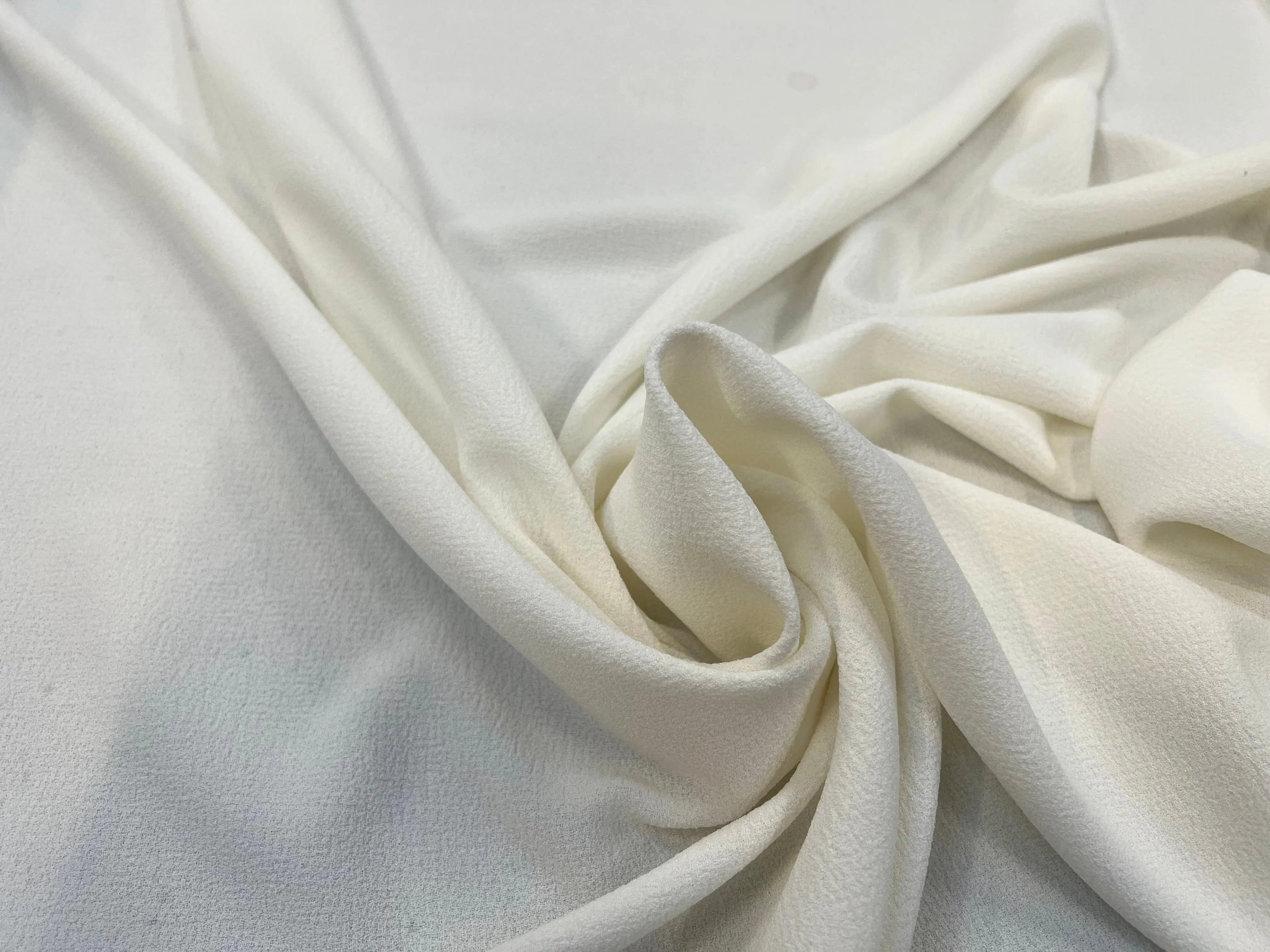 CREPE SUPERBE TENUE BLANC MSO