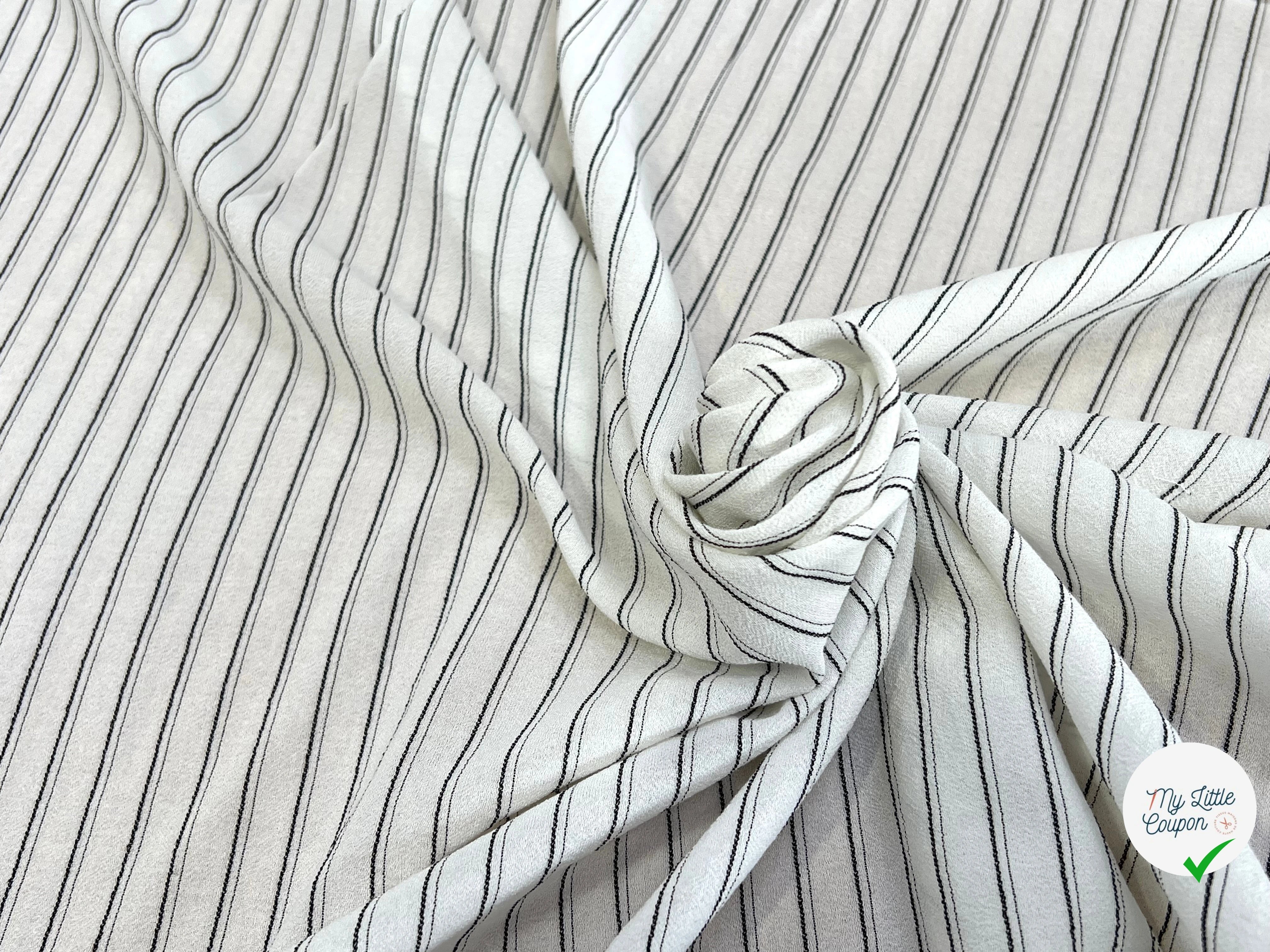 CREPE VISCOSE BLANC À RAYURES NOIRE FLUIDE - My Little Coupon