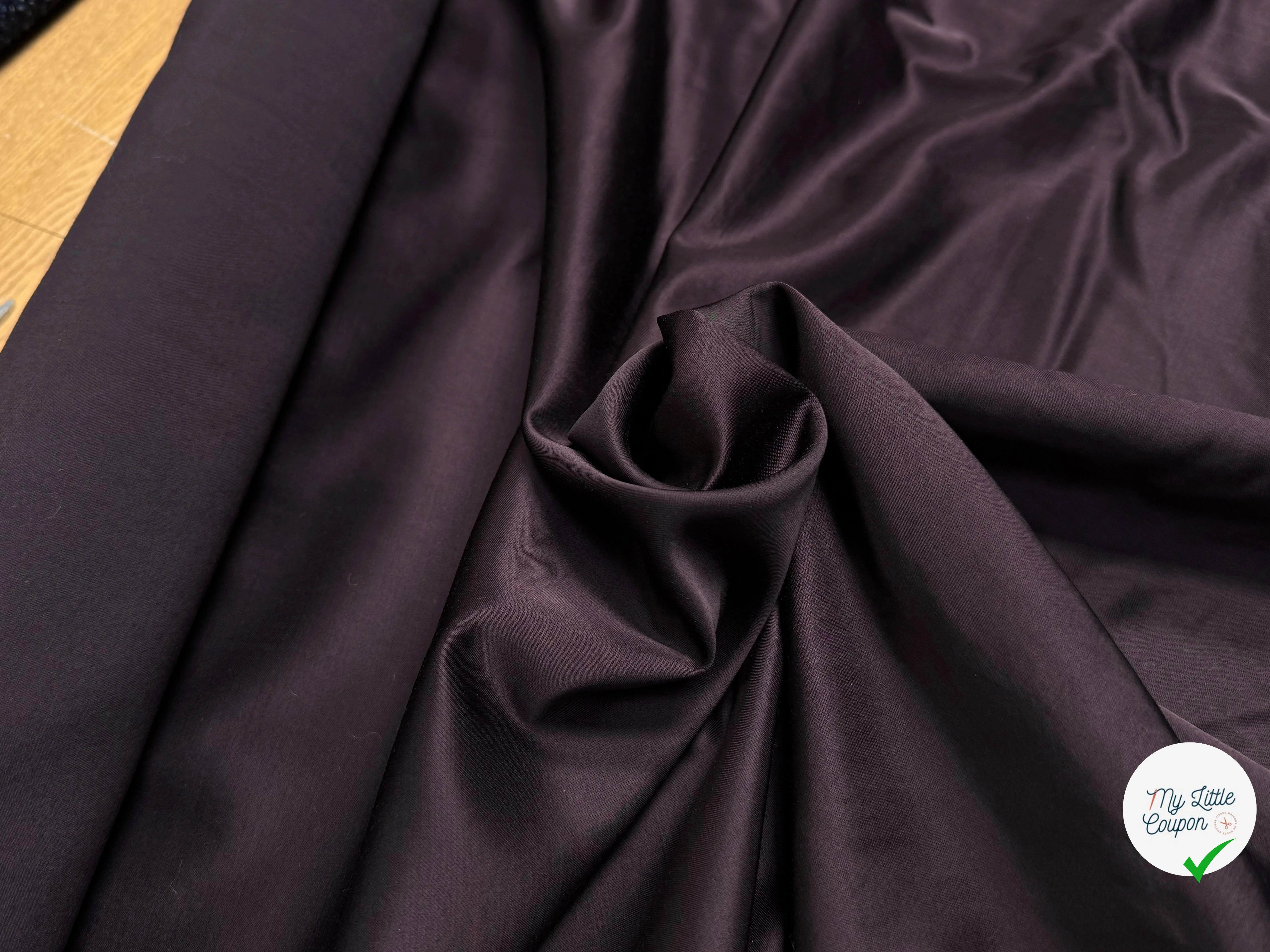 CREPE VISCOSE ENVERS SATIN 8% SOIE BEAU TOMBÉ CHOCO BORDEAUX - My Little Coupon