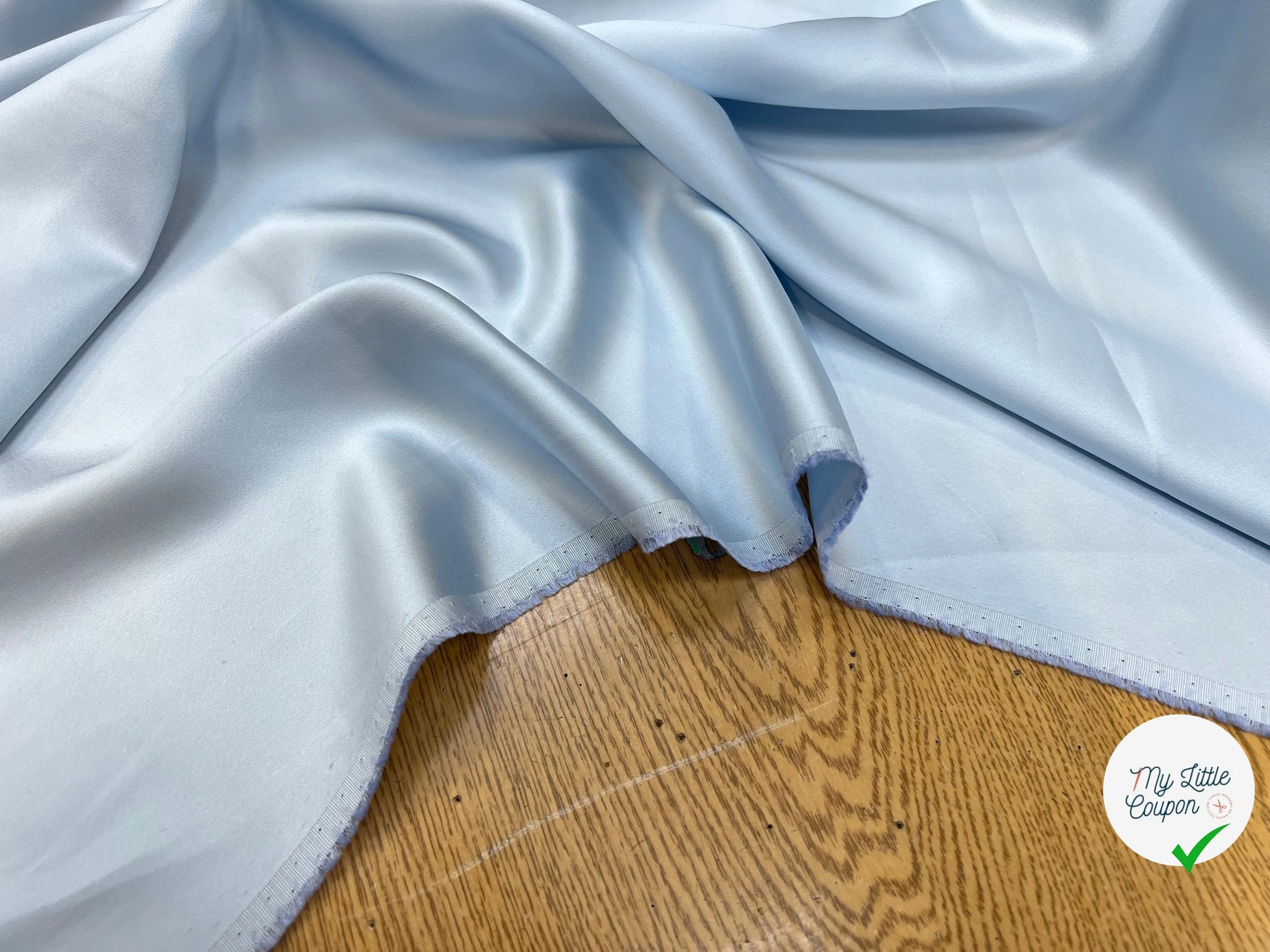 CREPE VISCOSE ENVERS SATIN BLEU CLAIR - My Little Coupon