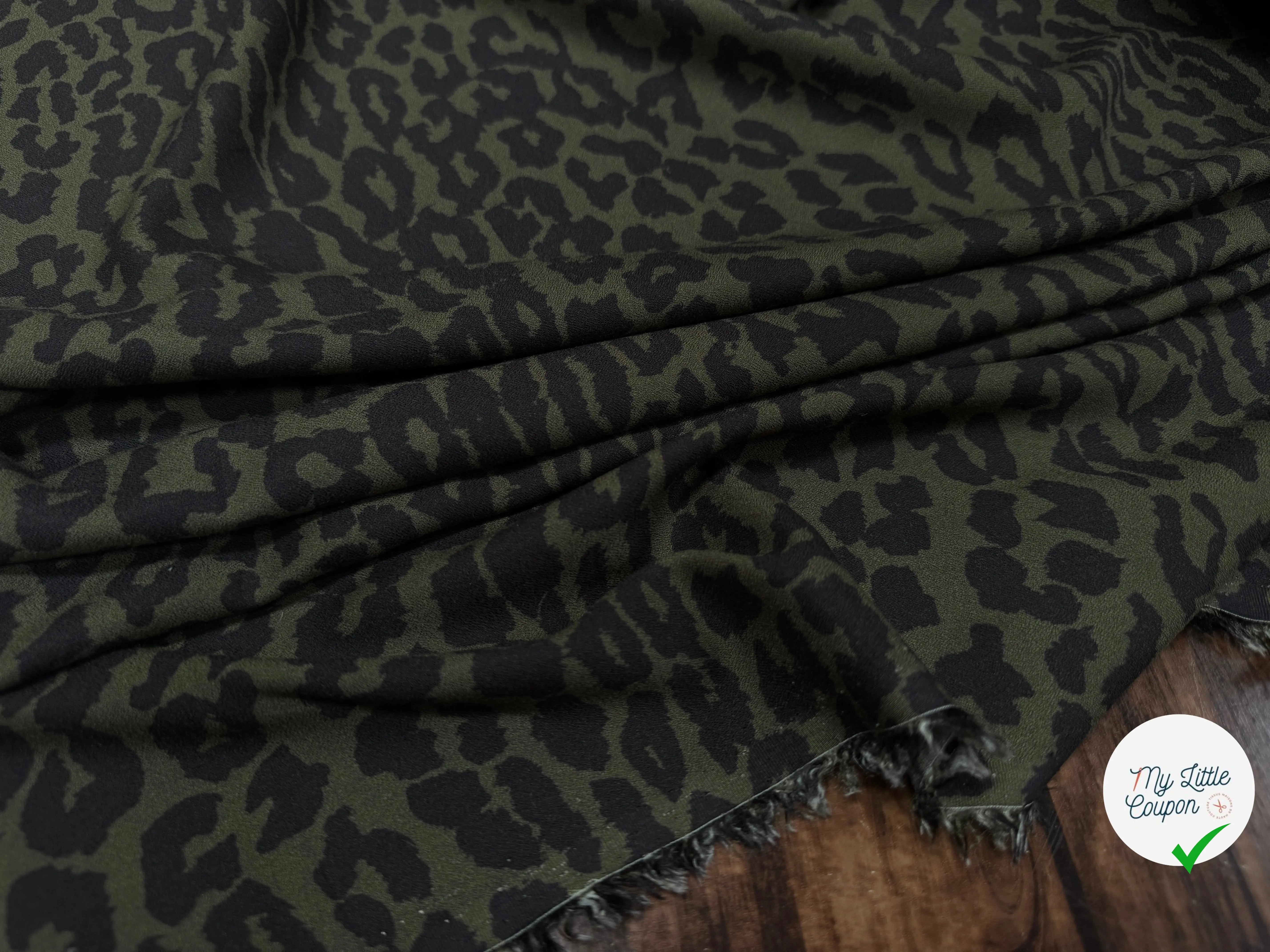 CRÊPE VISCOSE FALL PANTHER KAKI - My Little Coupon