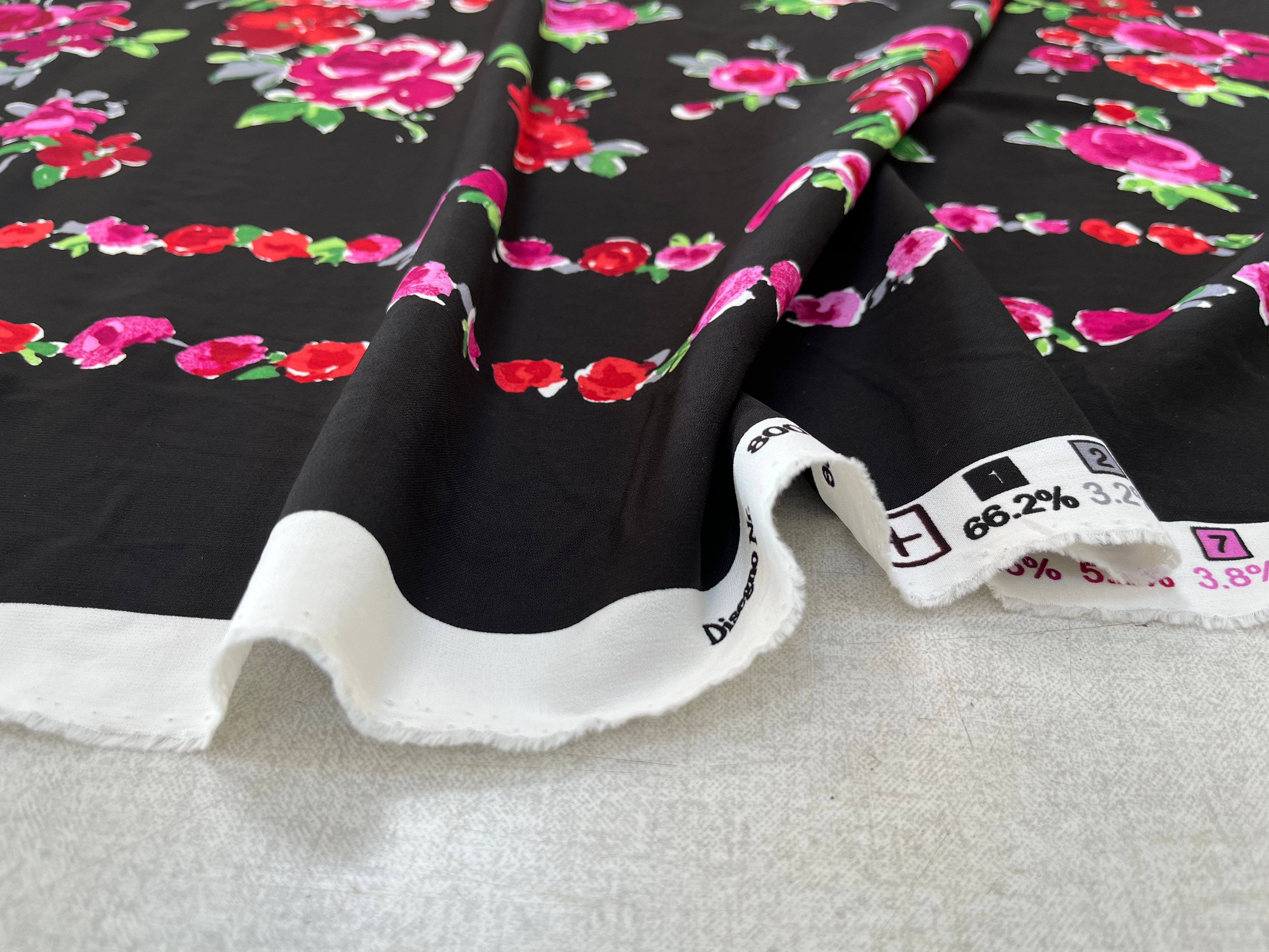 CREPE VISCOSE FLEURS FOND NOIR - My Little Coupon