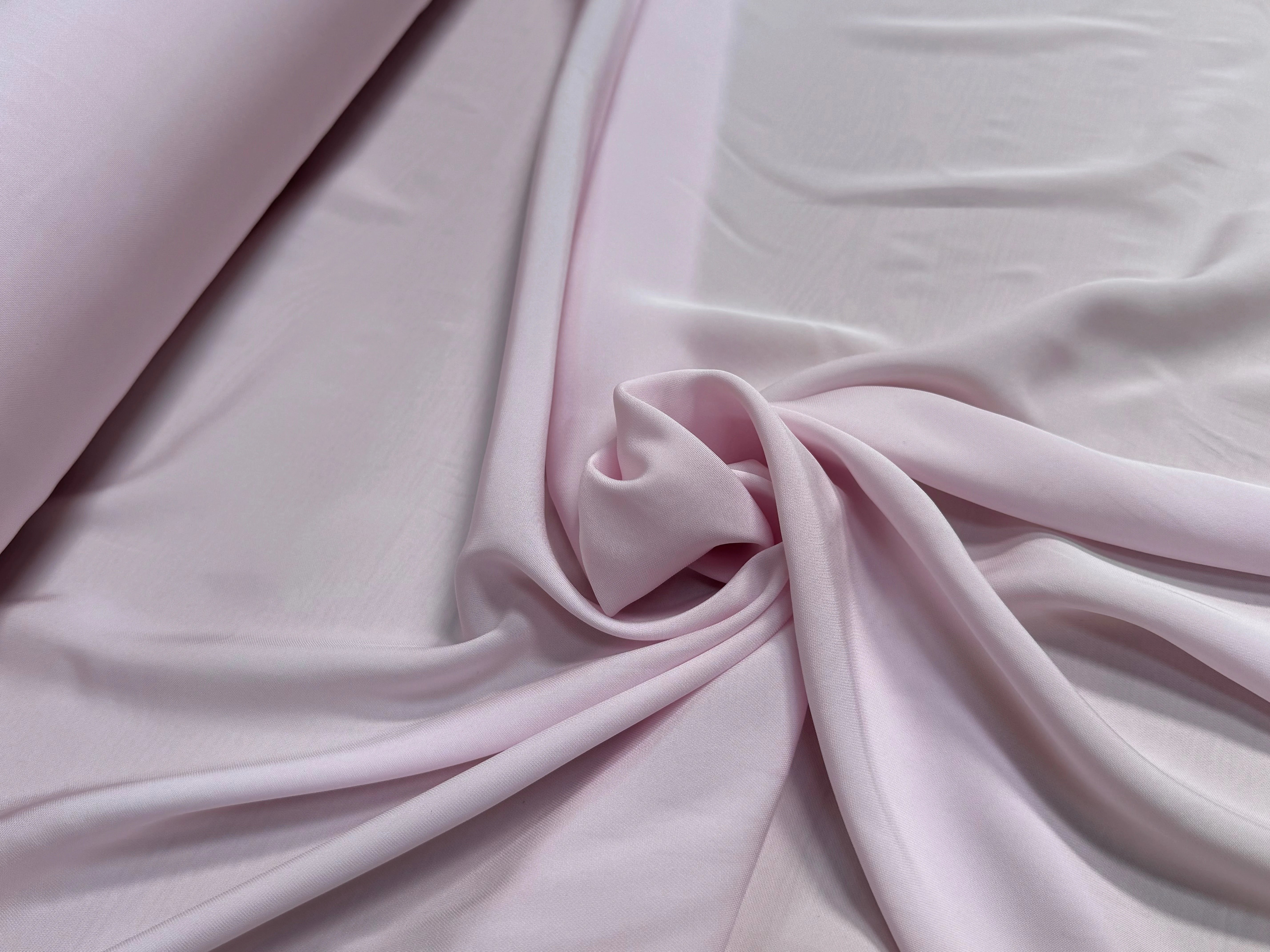 CREPE VISCOSE FLUIDE ASPECT PEACHSKIN 18% SOIE LIGHT PINK - My Little Coupon