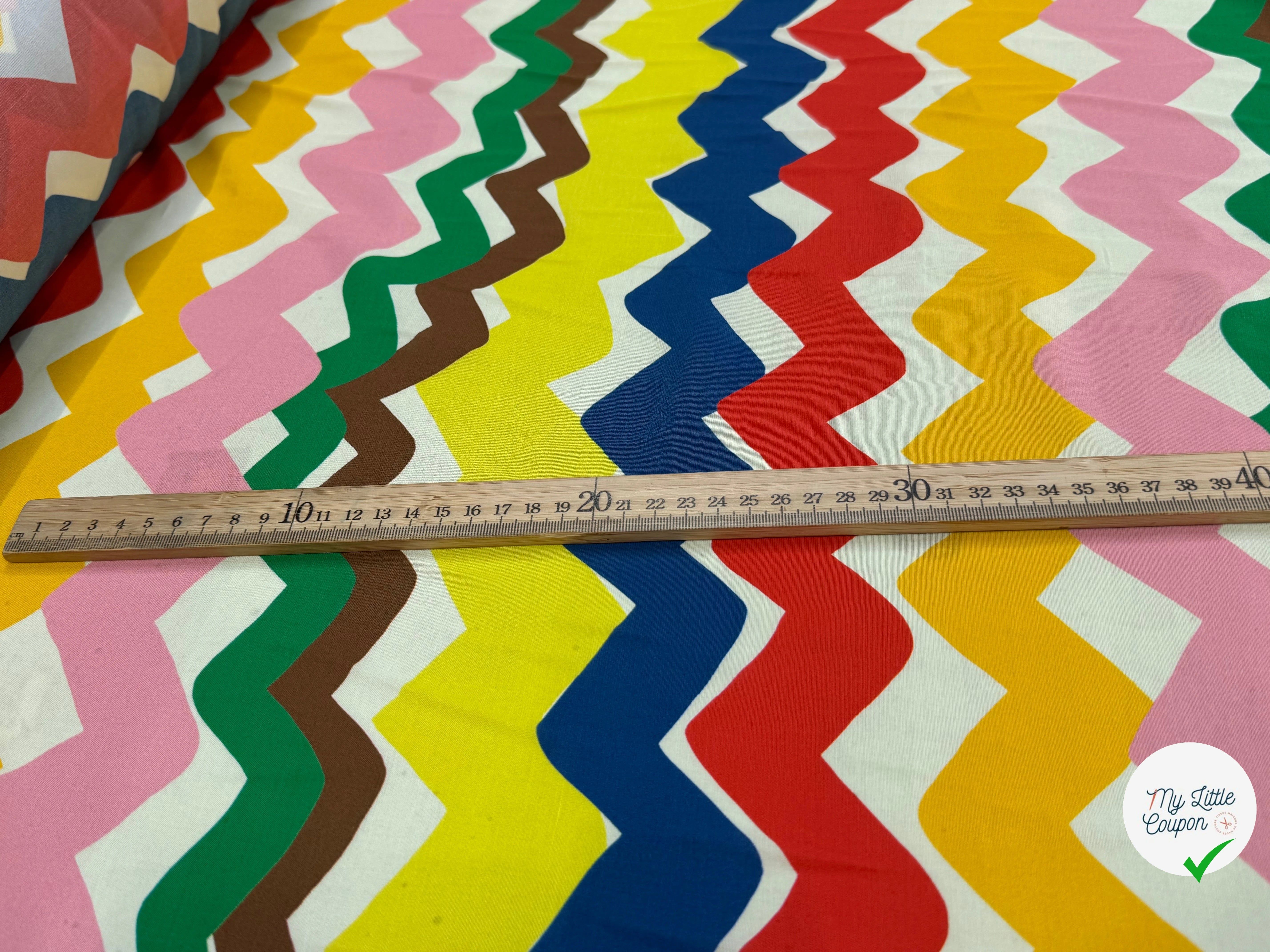 CREPE VISCOSE IMPRIMÉ RAYURES DESTRUCTURÉES TANGO ZIG-ZAG MULTICOLORES - My Little Coupon