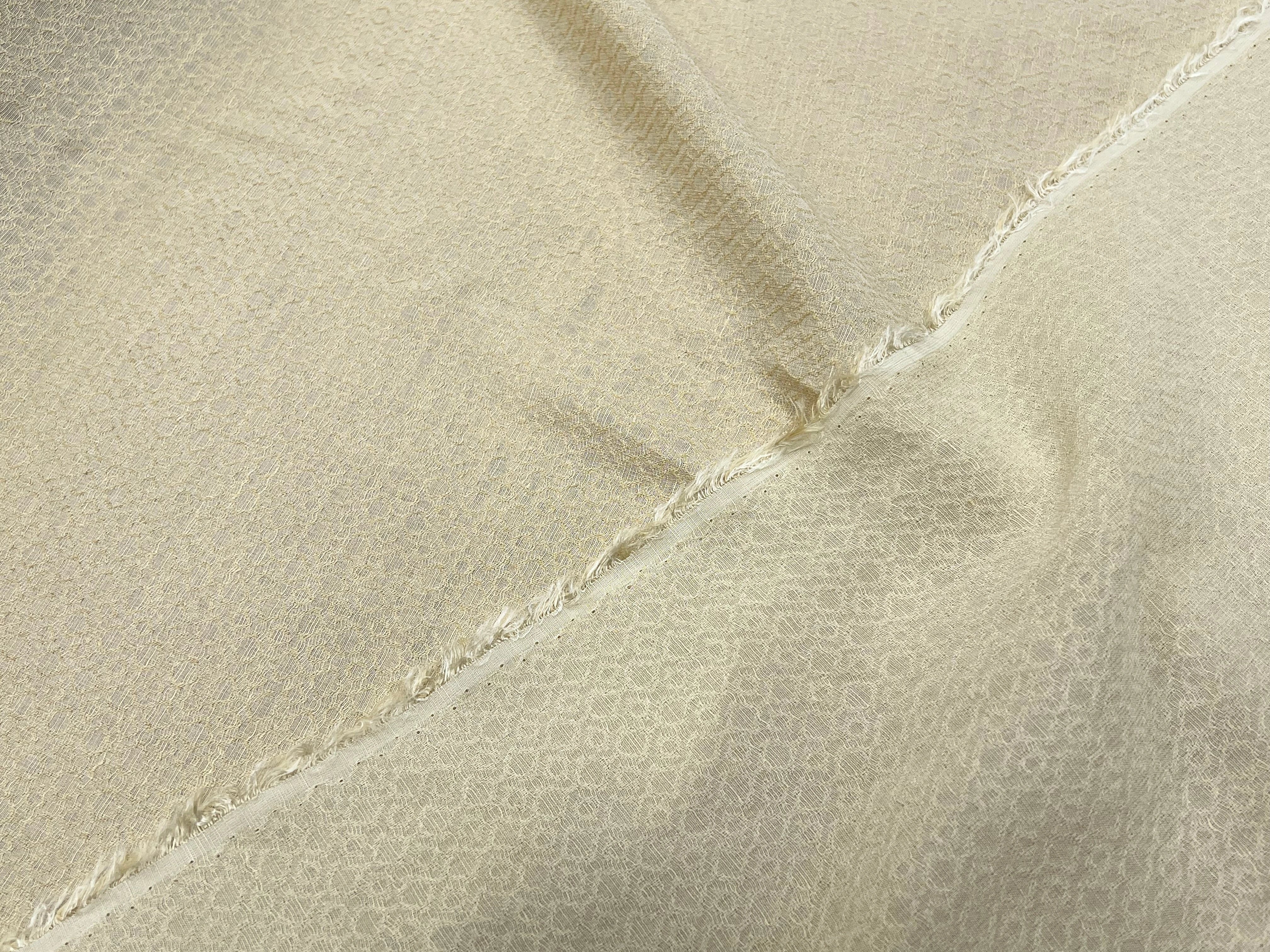 CREPE VISCOSE JACQUARD MOTIF GÉOMETRIQUE COQUILLE DOFFE - My Little Coupon