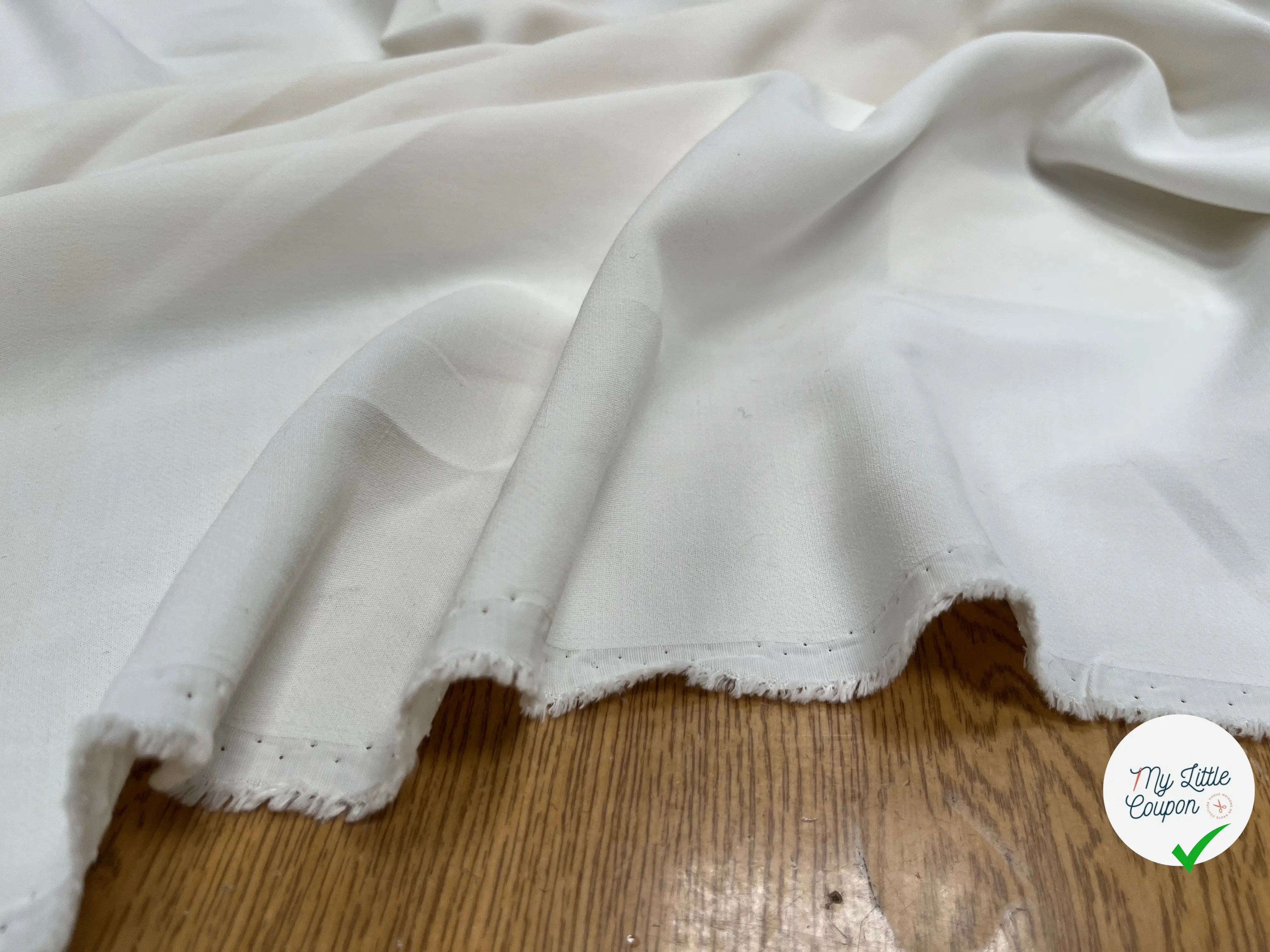 CREPE VISCOSE LOURD BLANC CASSE - My Little Coupon
