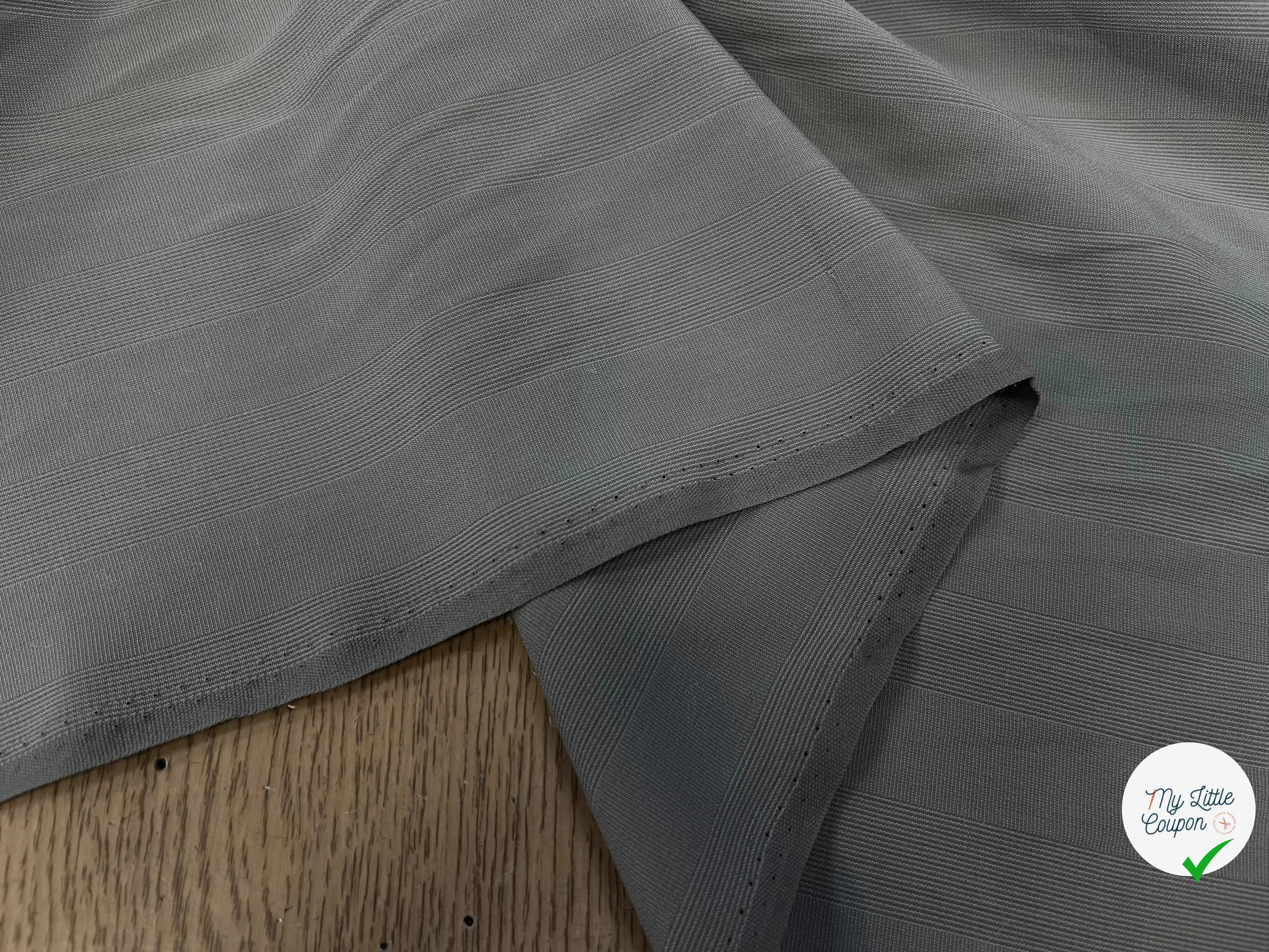 CREPE VISCOSE RAYÉ GRIS - My Little Coupon