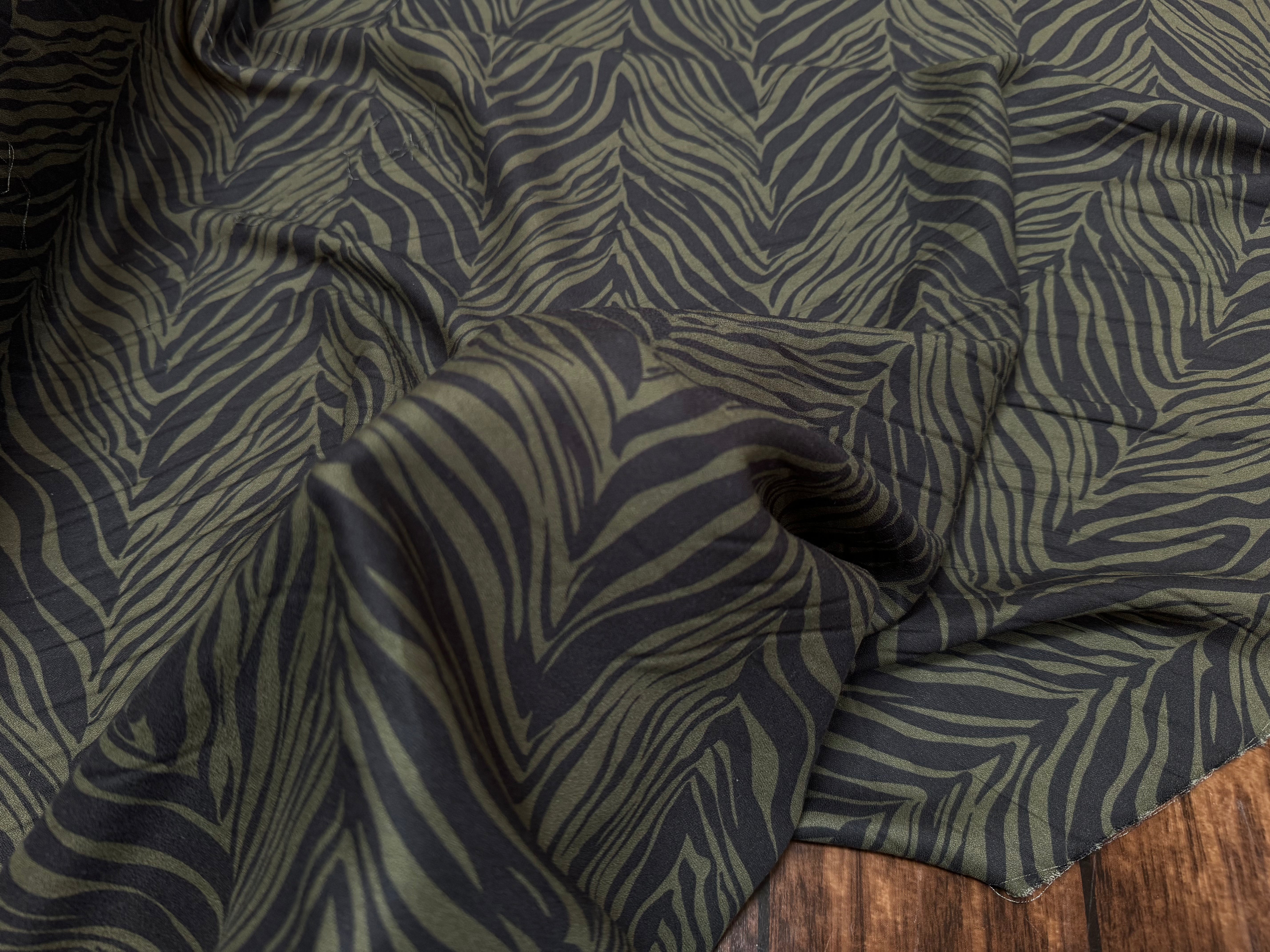 CREPE VISCOSE ZEBRE D'AUTOMNE - My Little Coupon