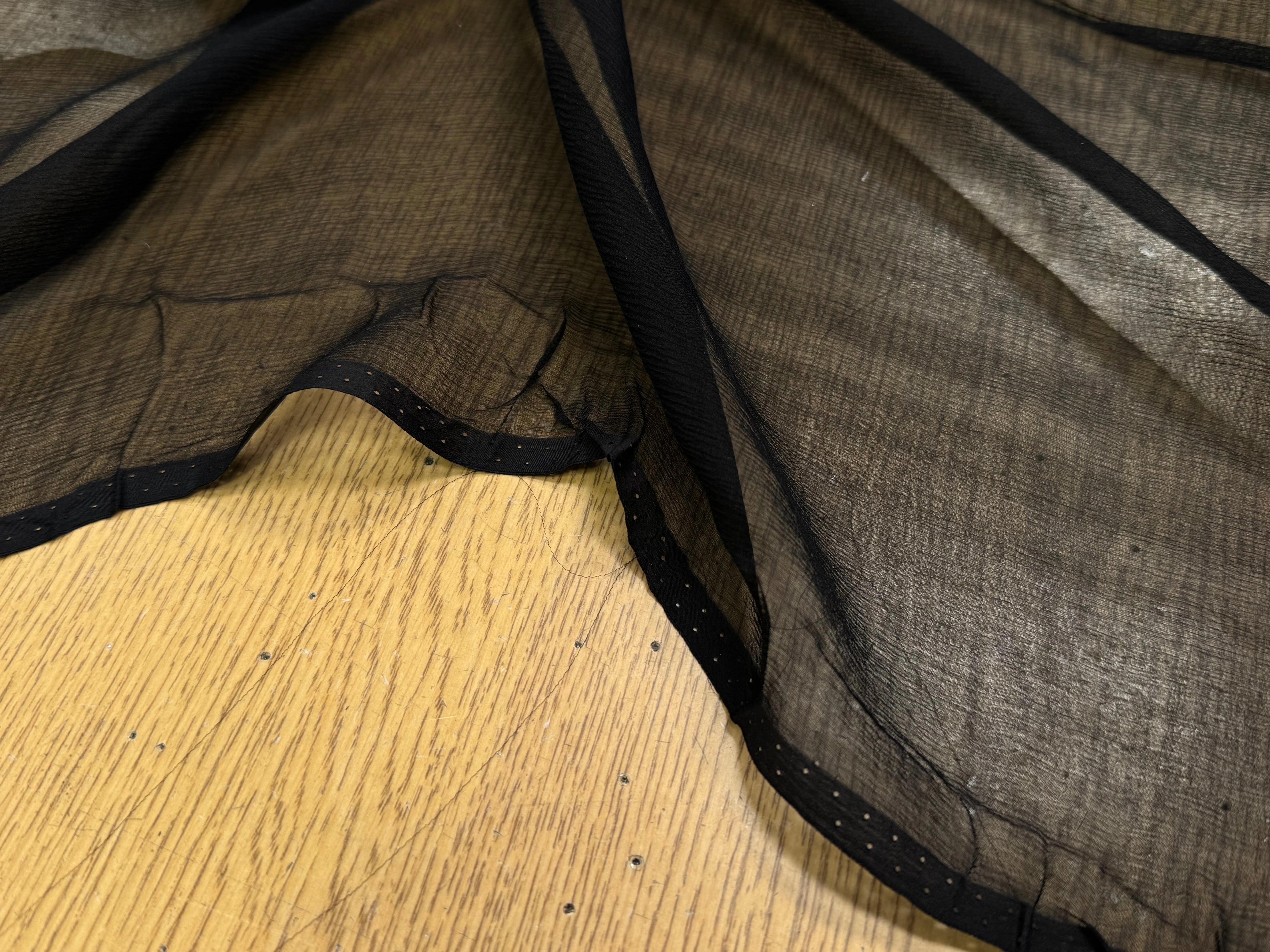 CRÈPON DE SOIE PLISSÉ NOIR - My Little Coupon