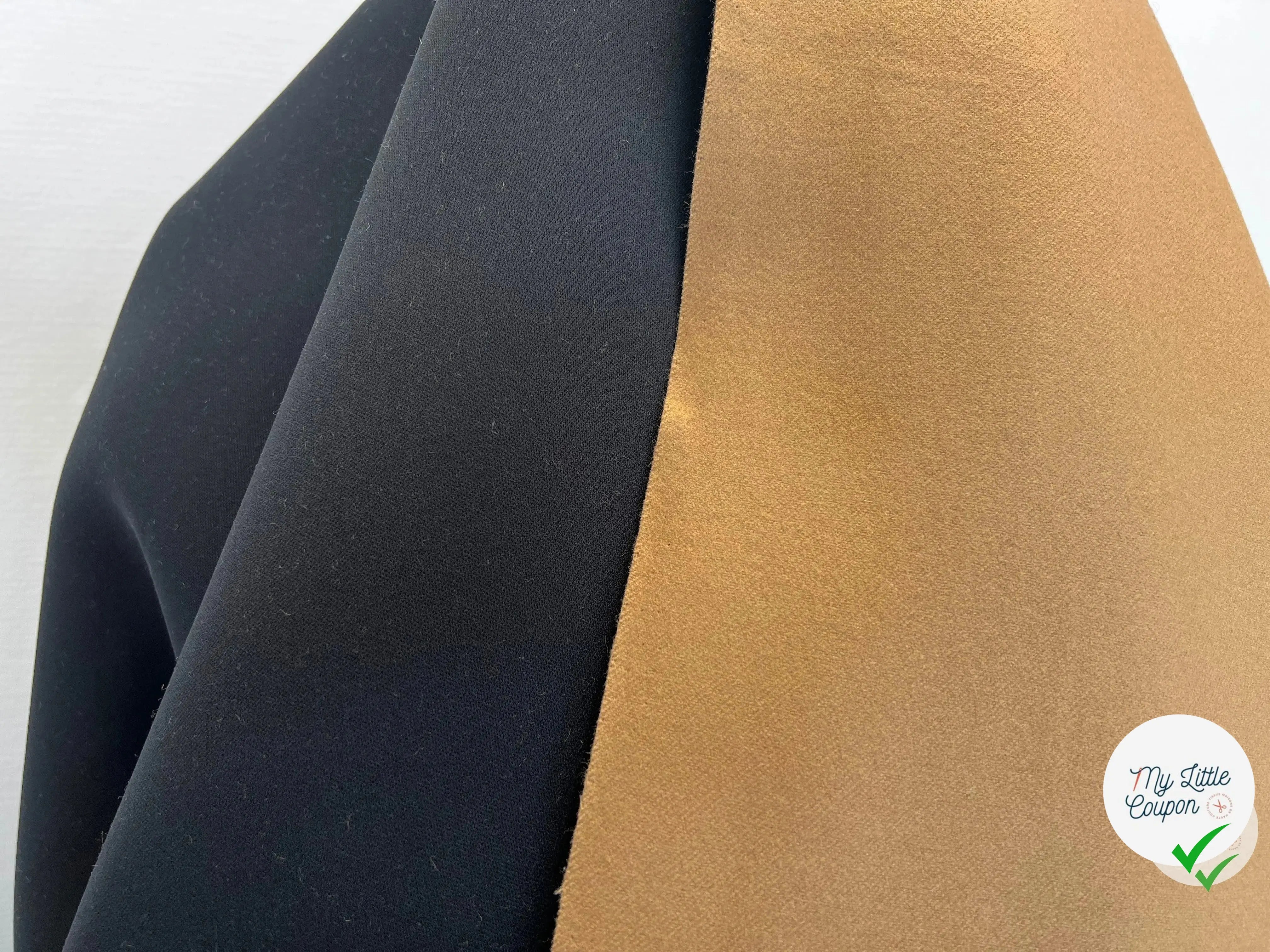 CABAN CONTERCOLLÉ MOUSSE NOIRE CAMEL - My Little Coupon - tissu - coudre