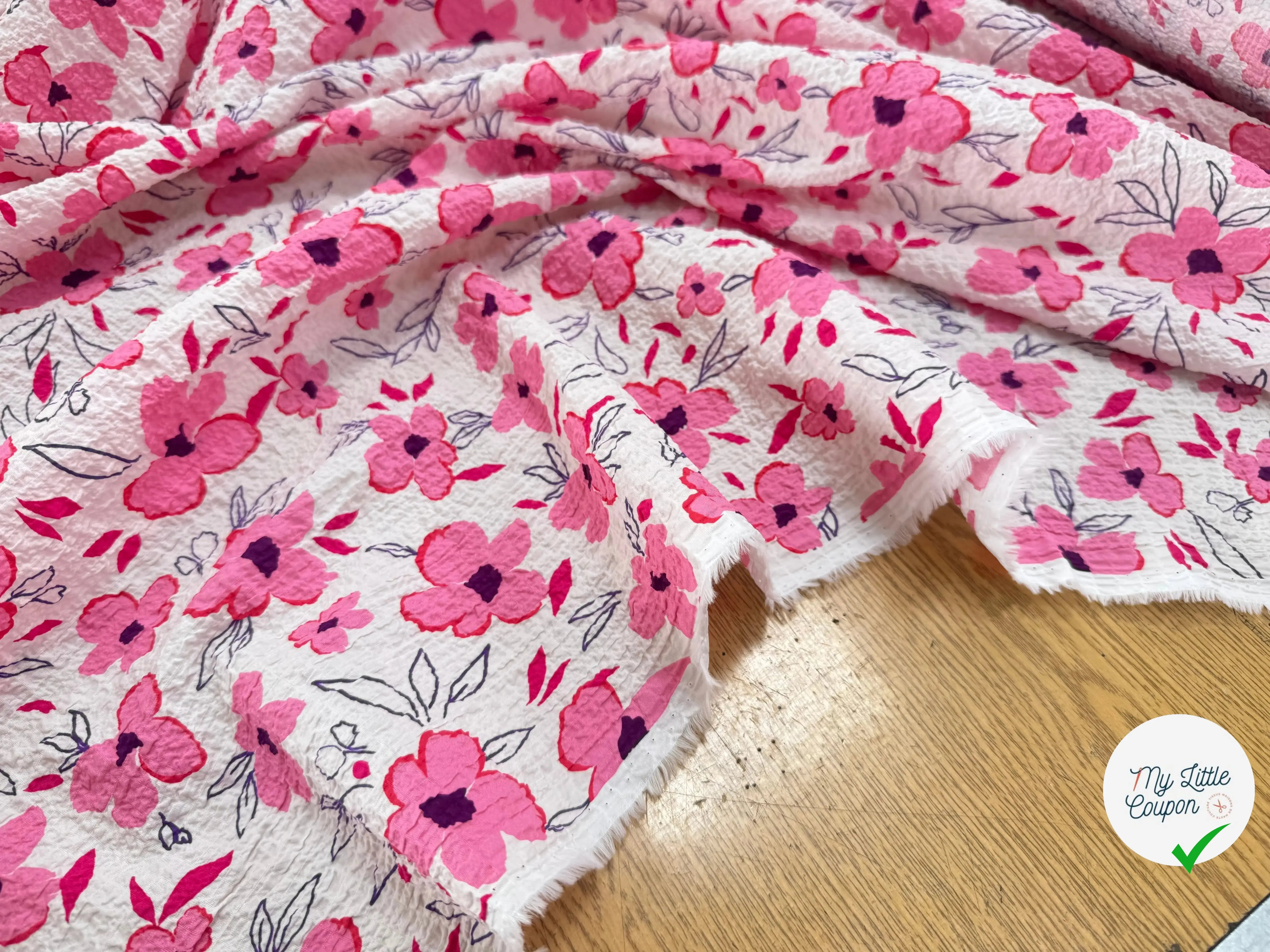COTON GAUFFRÉ STRECH FLEURS ROSE FOND BLANC - My Little Coupon