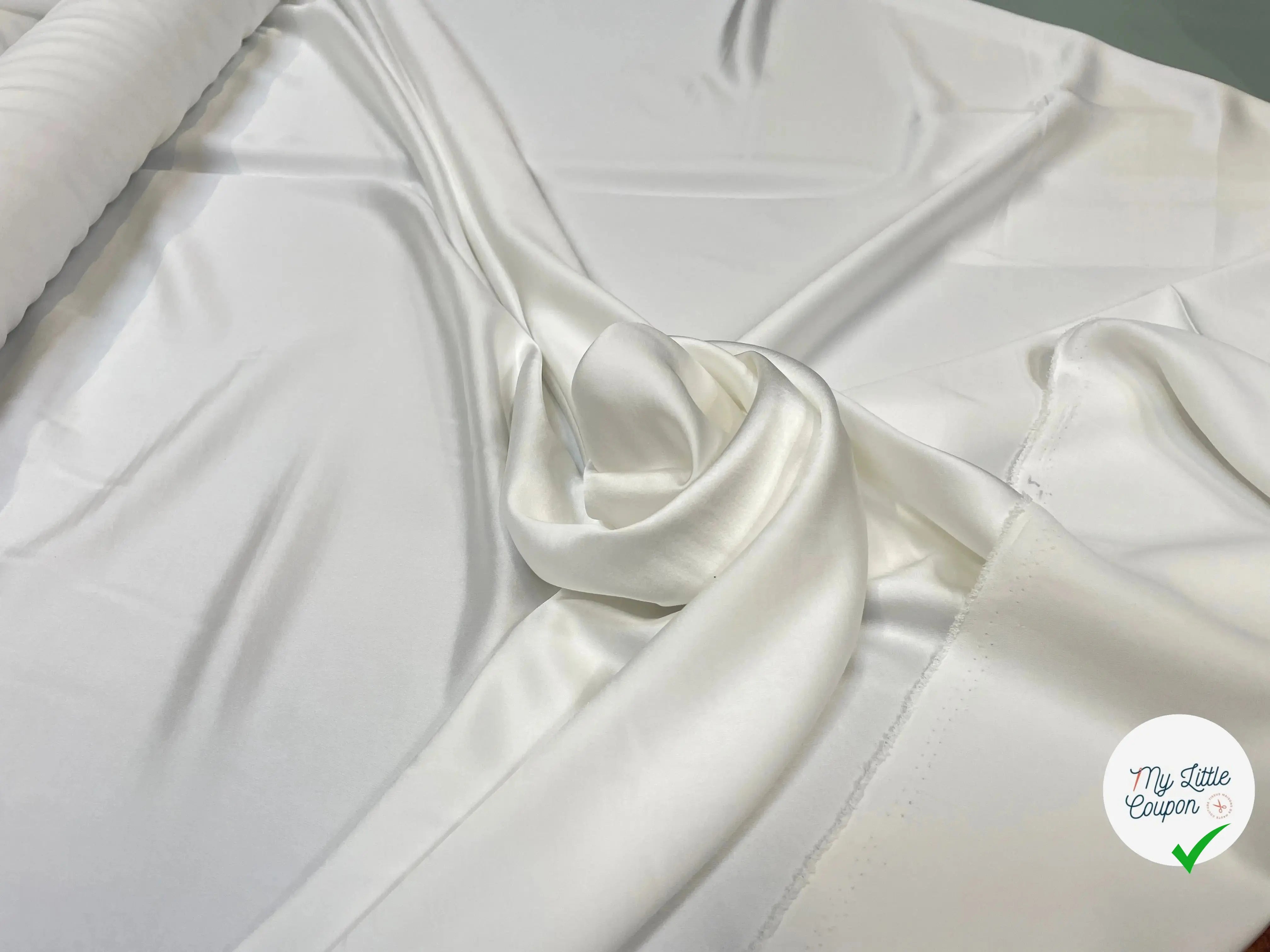 CRÊPE ENVERS SATIN FABRICATION ITALIENNE - My Little Coupon