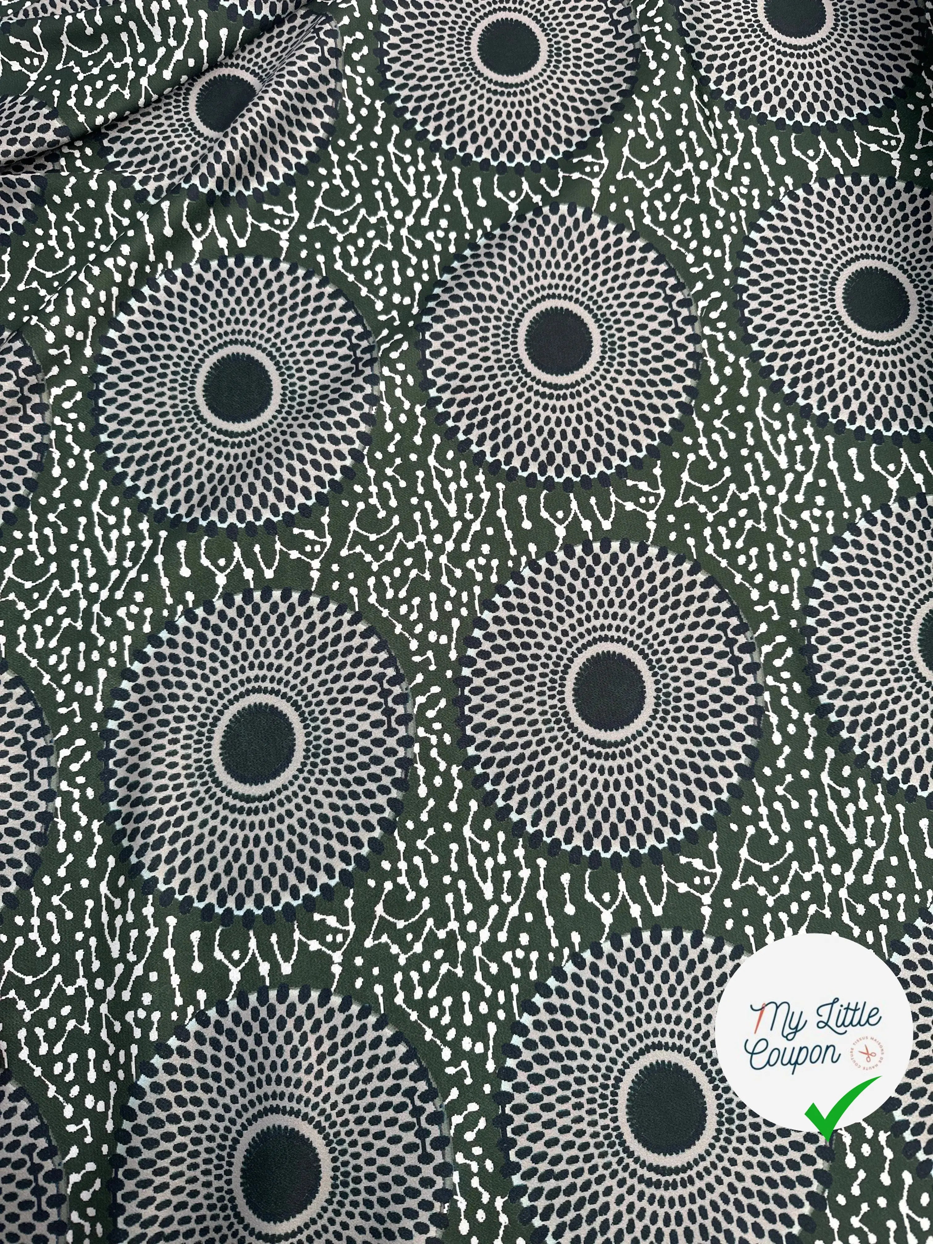 CRÊPE LÉGÈREMENT SATINÉ ROSACES ABYSALES VERT MLC INTERN