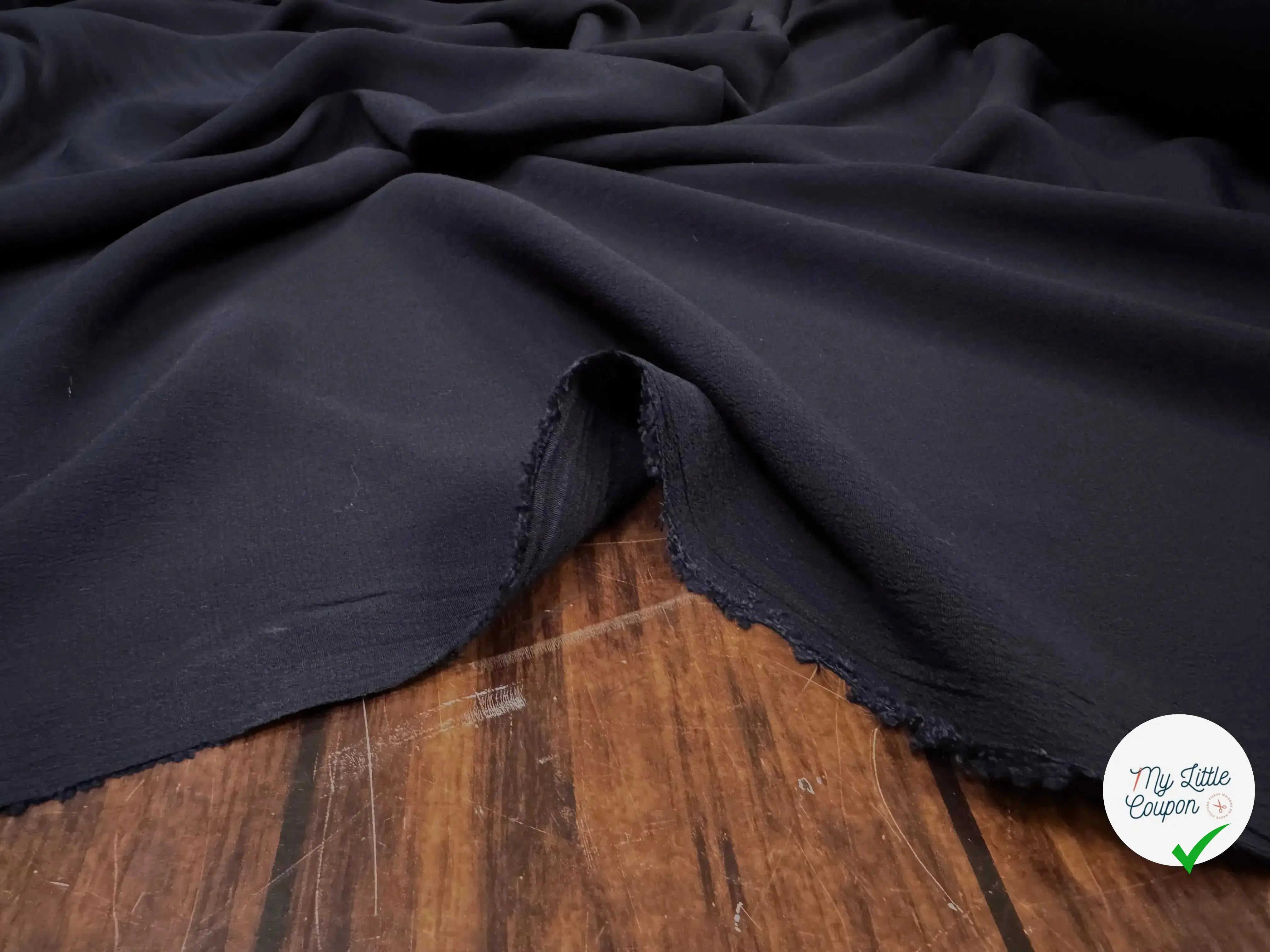 CRÊPE MAROCAIN 100% VISCOSE UNI NAVY - My Little Coupon