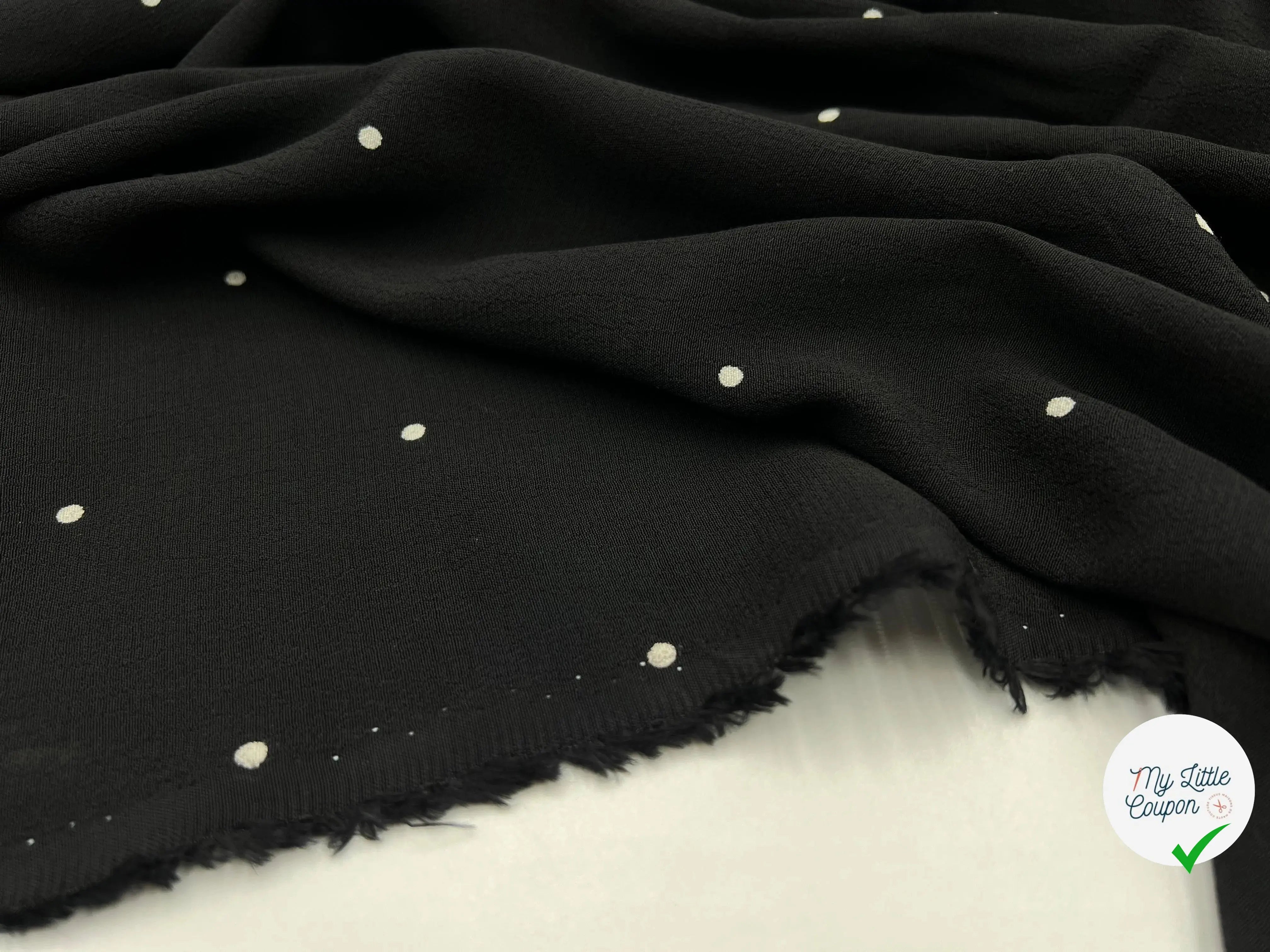 CRÊPE MAROCAIN VISCOSE IMPRIMÉ FLOCONS DE PETITS POIS - My Little Coupon - tissu - coudre
