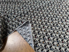CRÊPE VISCOSE FOND GRIS MOTIFS TRIANGLE MULTICOLORE - My Little Coupon