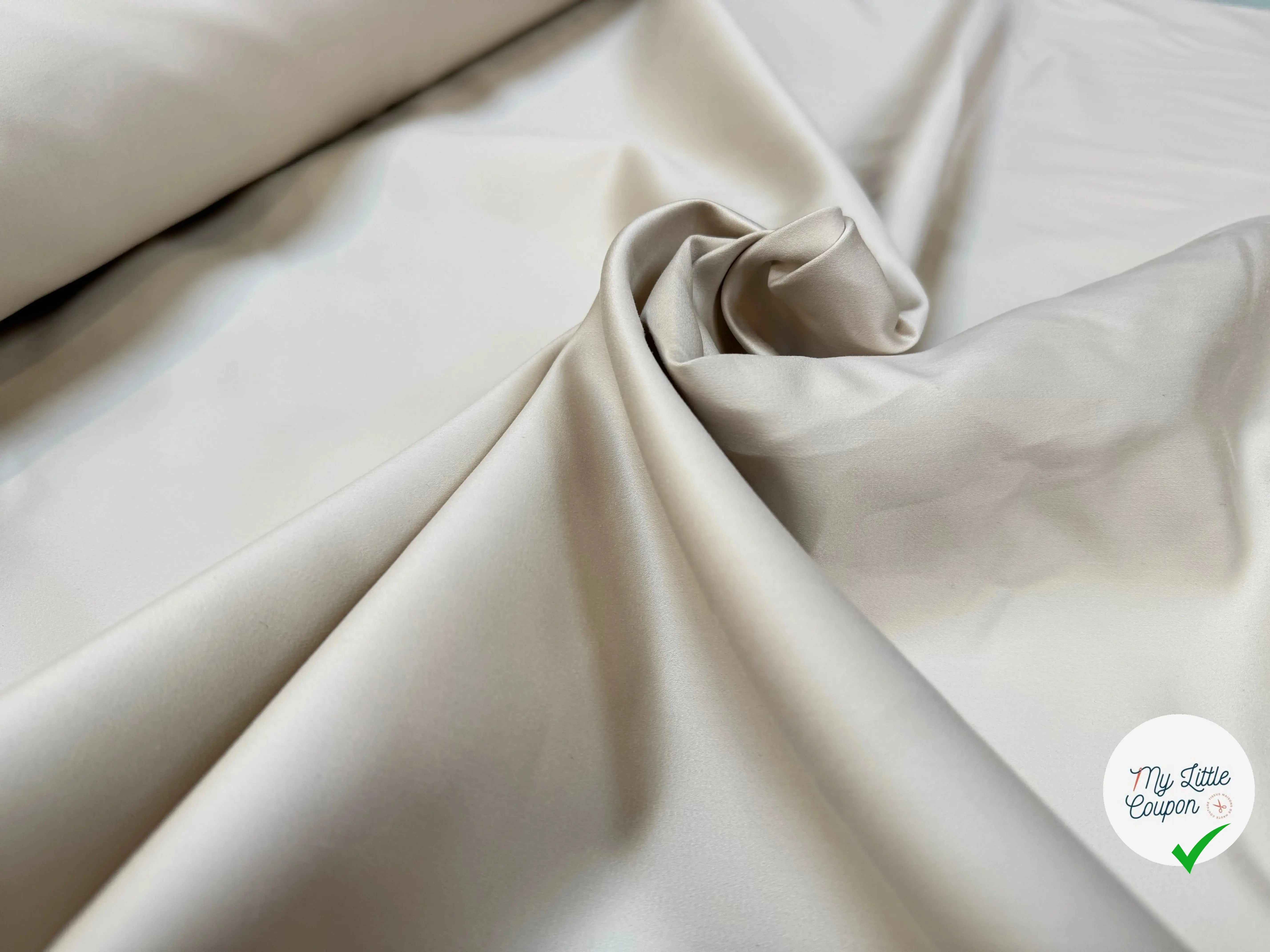 GABARDINE DE COTON ET DE SOIE 85% COTON ET 15% SOIE PEIGNÉE BEIGE - My Little Coupon
