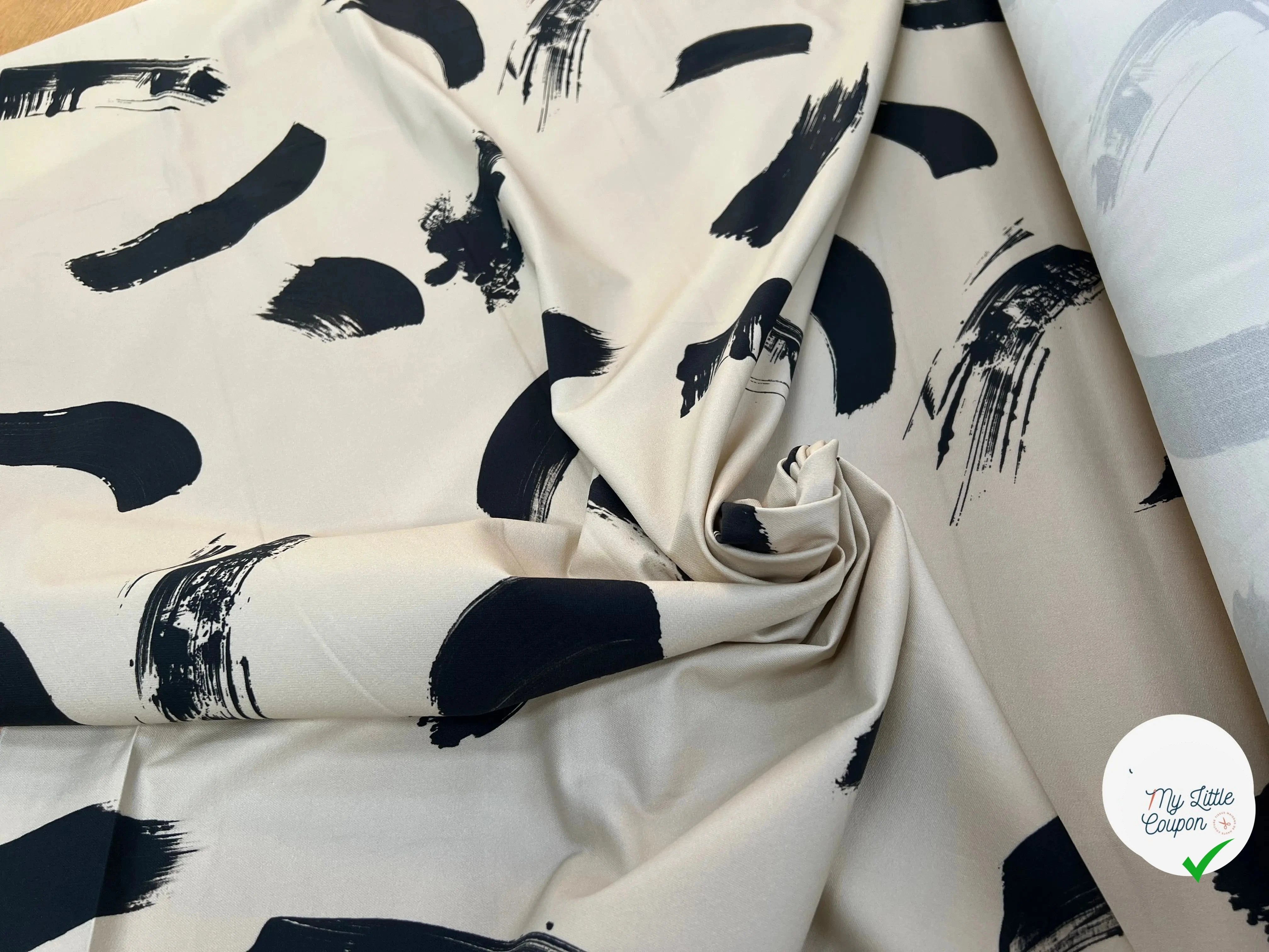 GABARDINE DE COTON STRETCH CRÈME PINCEAU NOIR - My Little Coupon