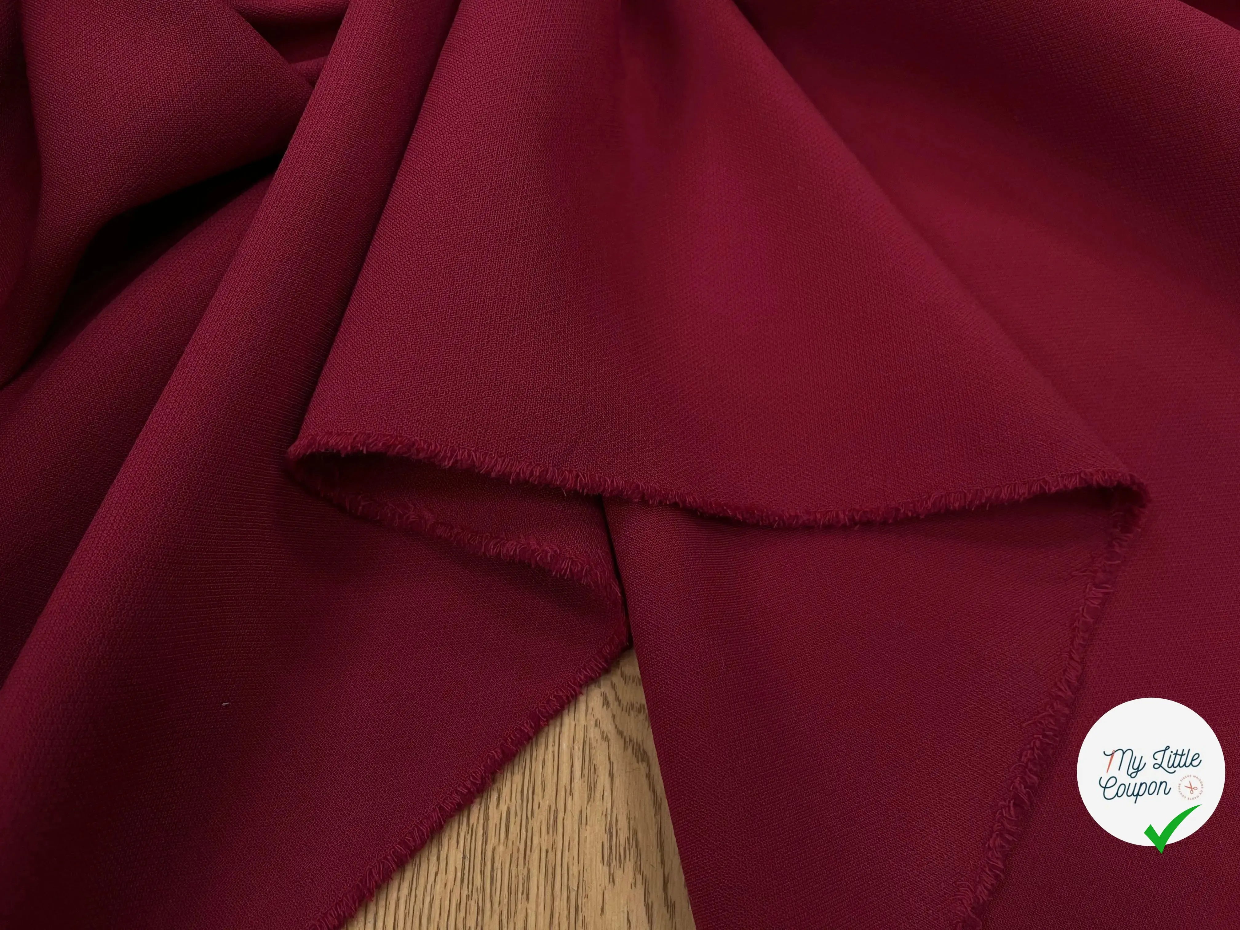 GABARDINE LAINE VIERGE ROUGE RUBY STRETCH - My Little Coupon