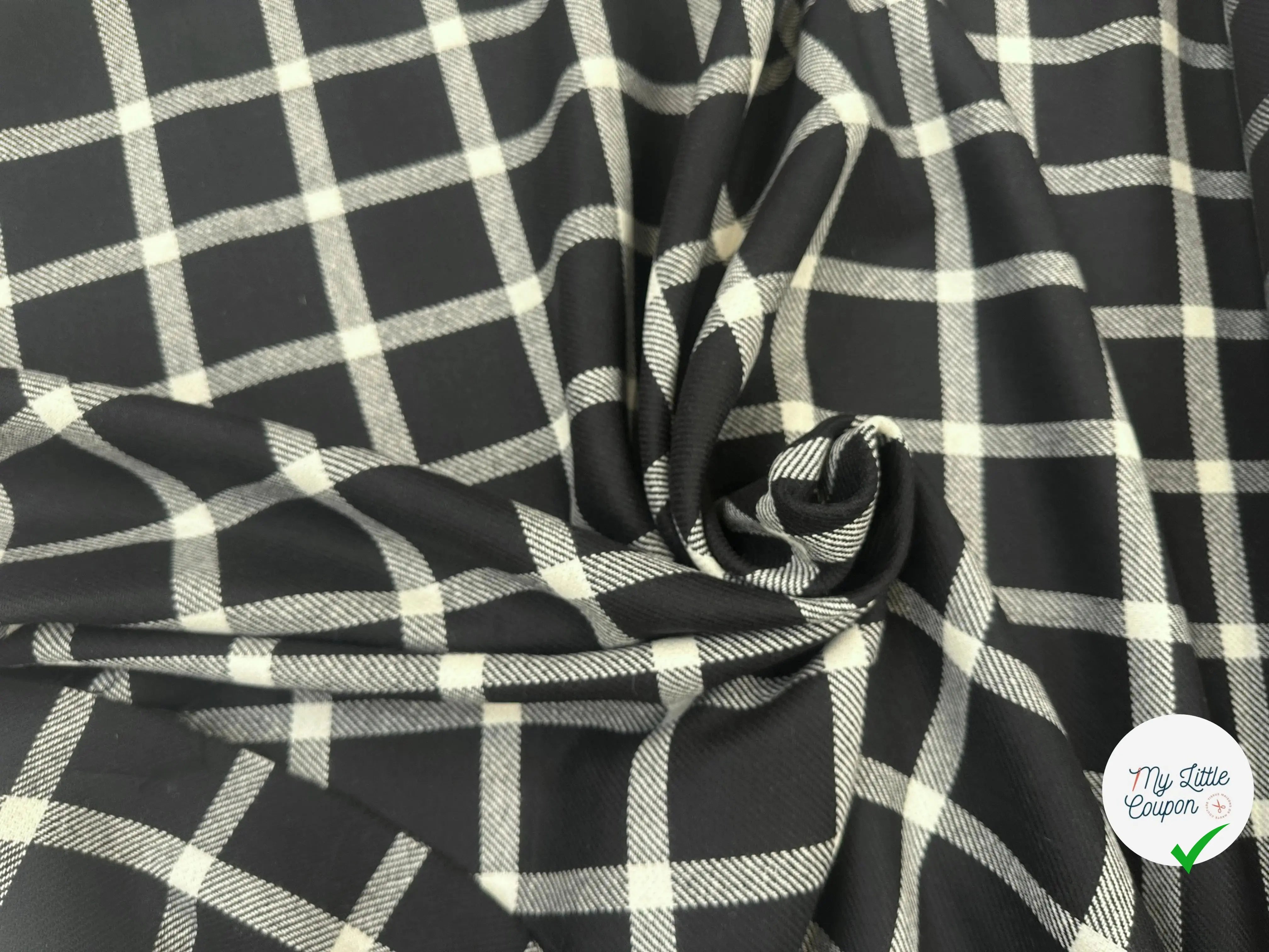 LAINAGE CARREAUX BRITISH NOIR ET BLANC - My Little Coupon