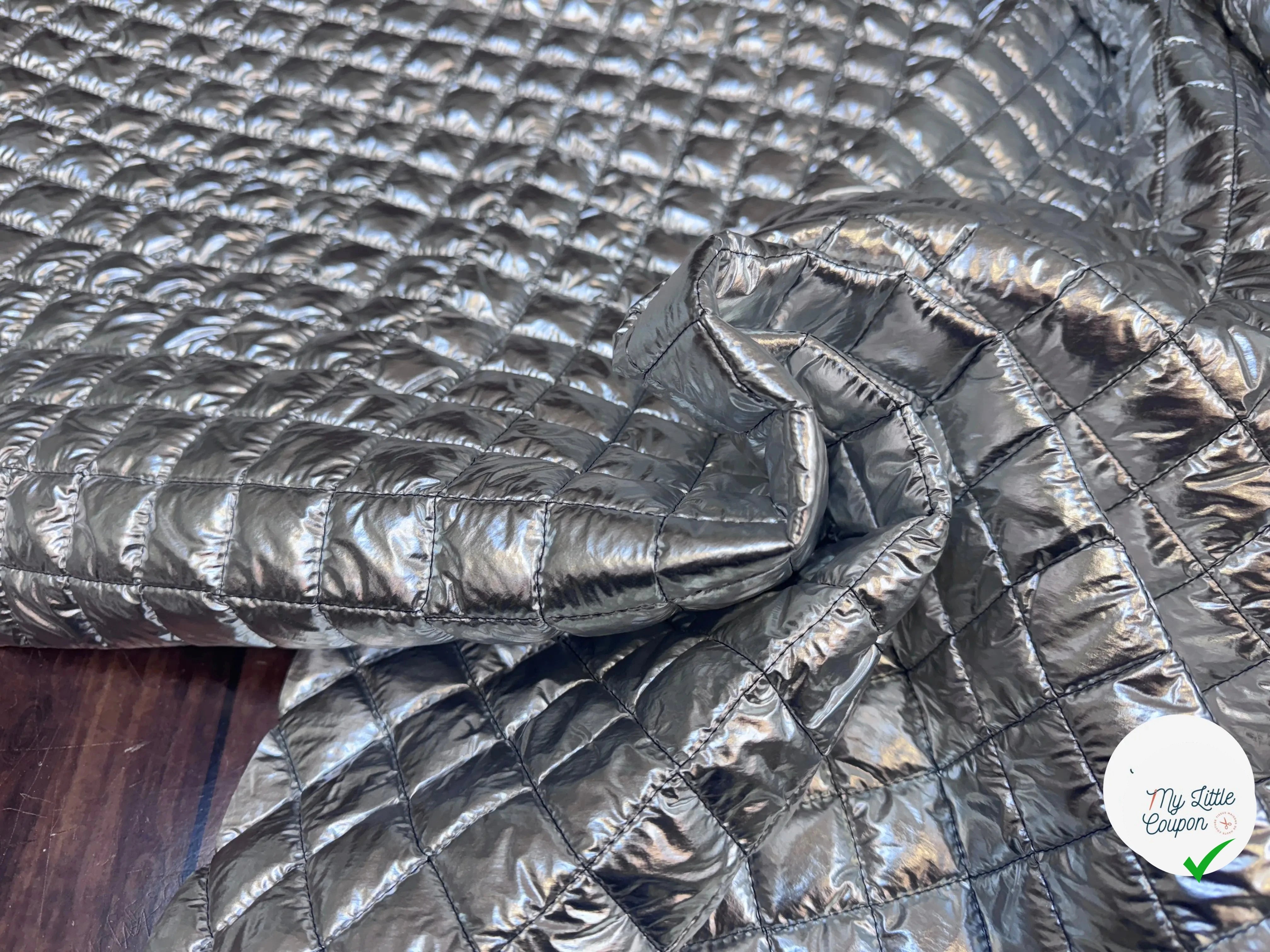 MATELASSÉ DOUBLE FACE VINYL ARGENT DOUBLURE VINYL NOIR - My Little Coupon