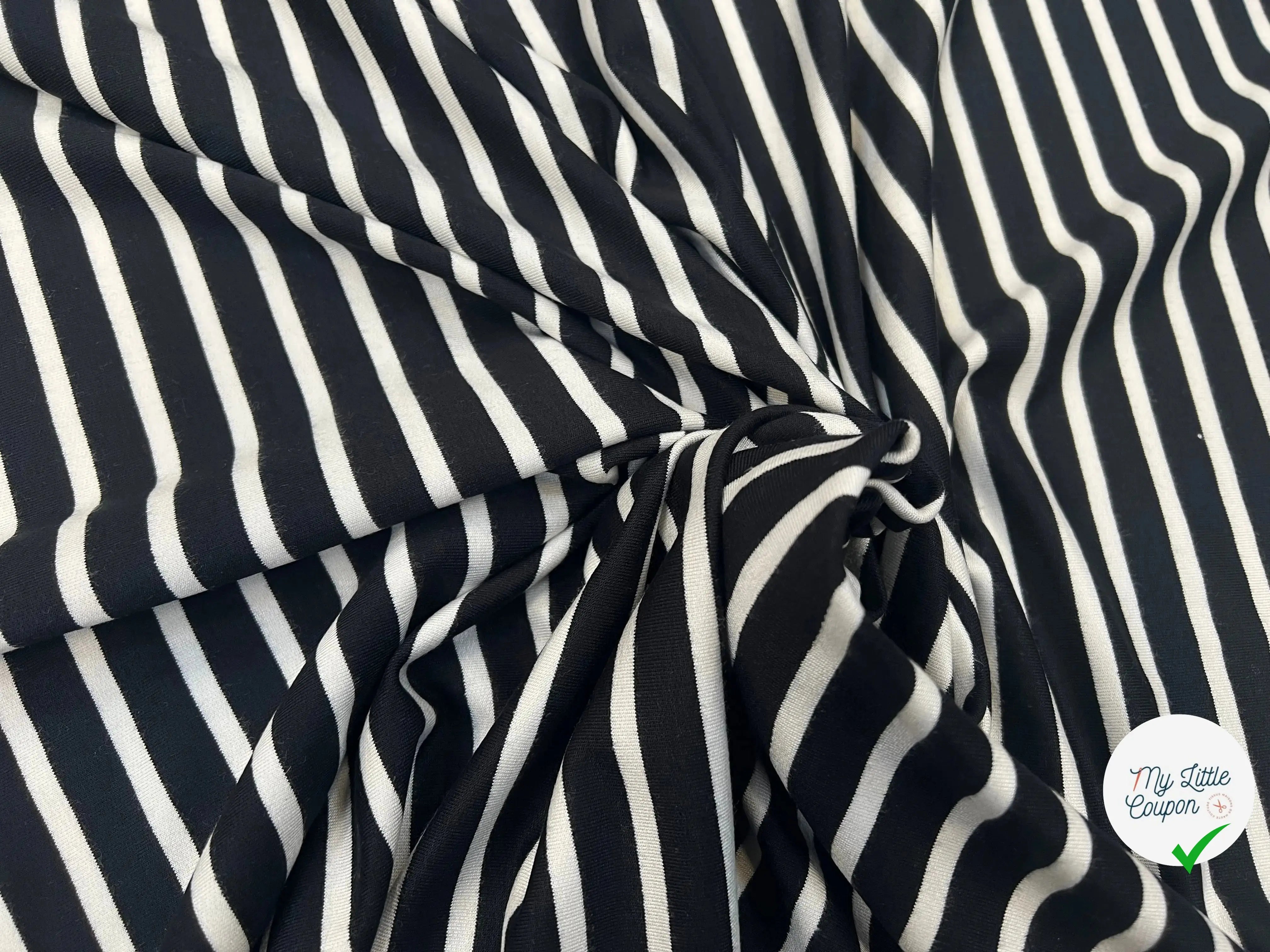 MOLLETON VISCOSE EMERISERISÉ RAYURE BLANC FOND NOIR MSO