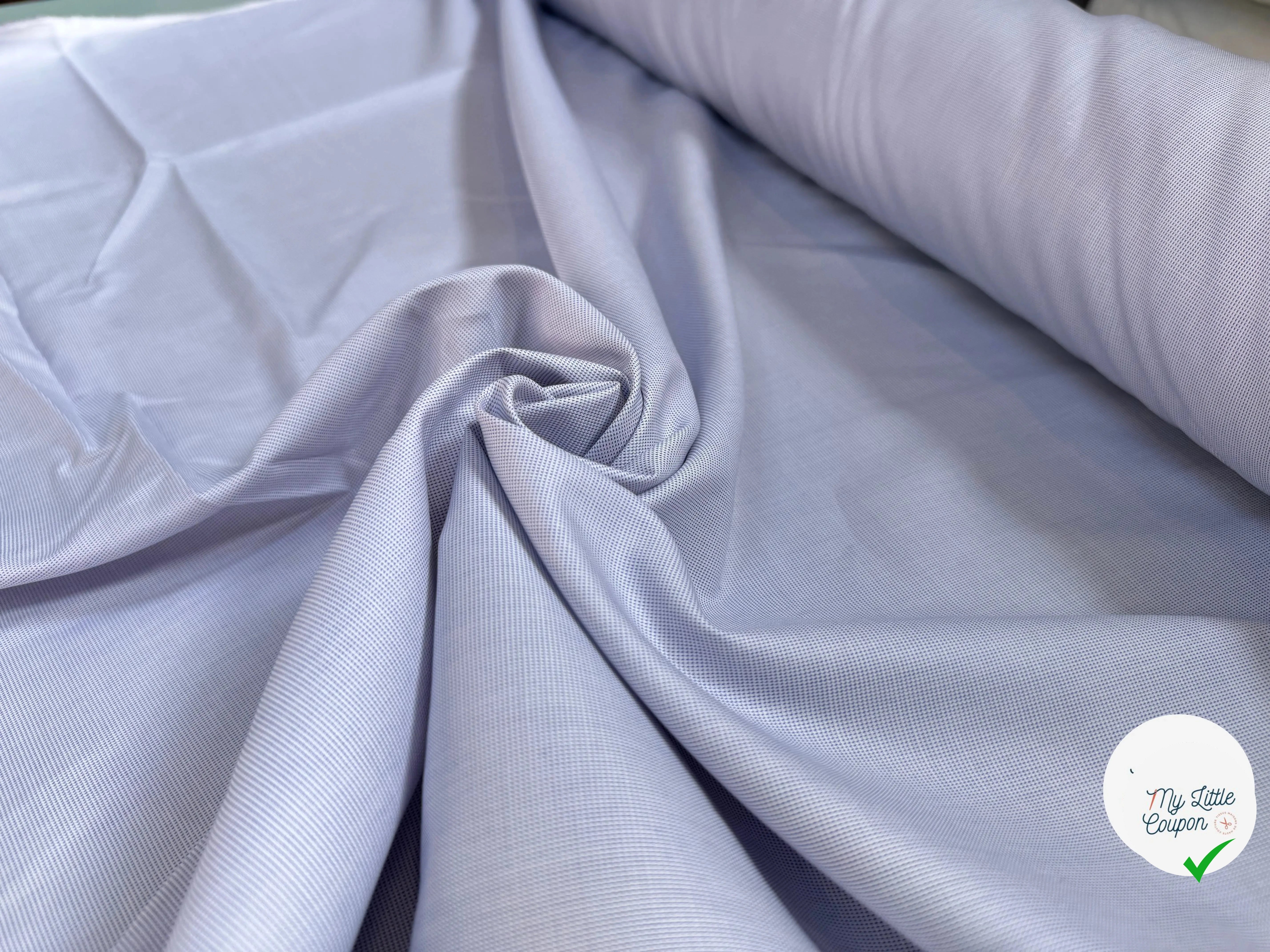 POPELINE DE COTON 100% COTON AVEC PETITS POINTS BLEU ET ROSE - My Little Coupon