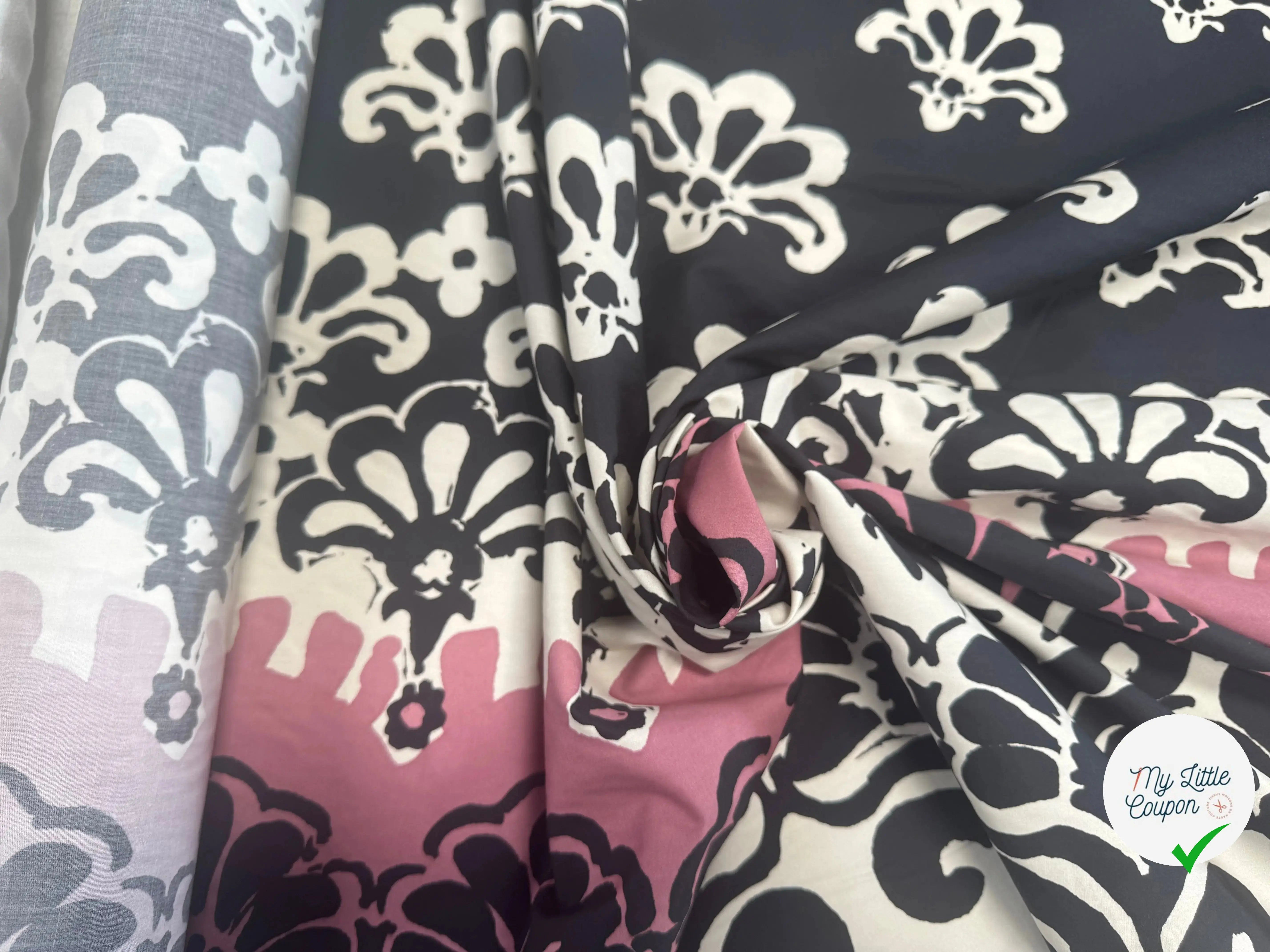 POPELINE DE COTON AVEC BASE FLEURS ABSTRAITE - My Little Coupon