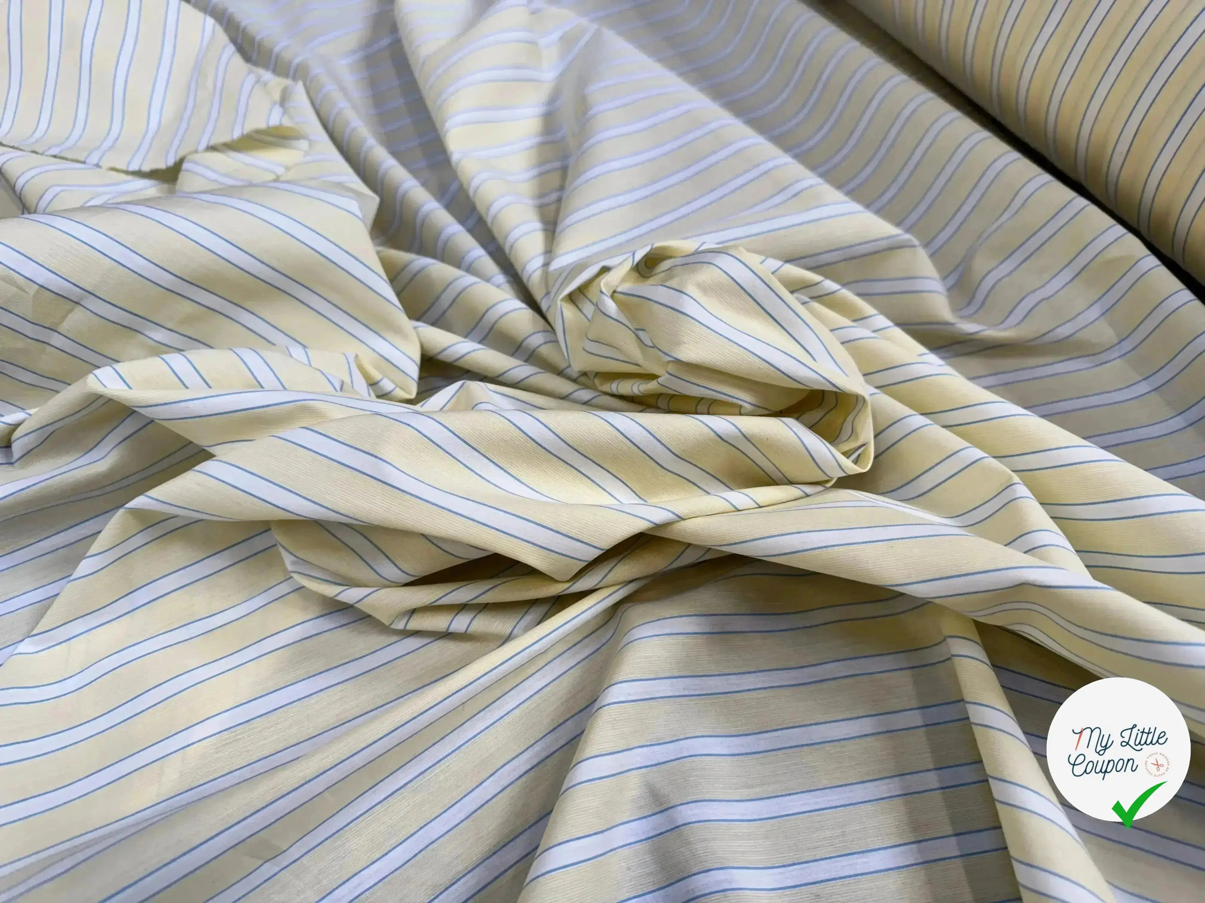 POPELINE DE COTON JAUNE À RAYURES BLANCHES ET BLEU - My Little Coupon