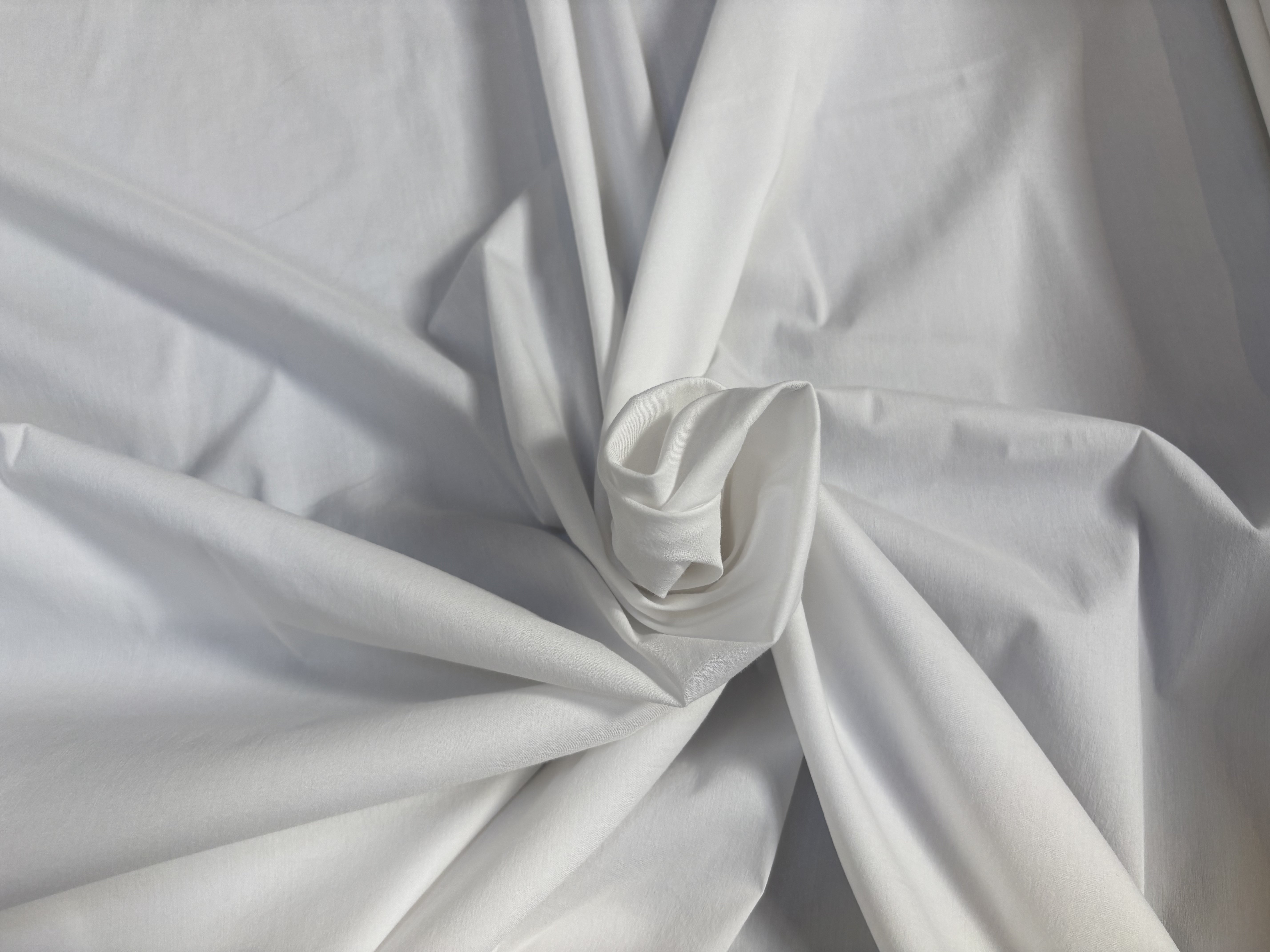 POPELINE DE COTON STRETCH BLANCHE DOLLY LINE ARPATEX - My Little Coupon