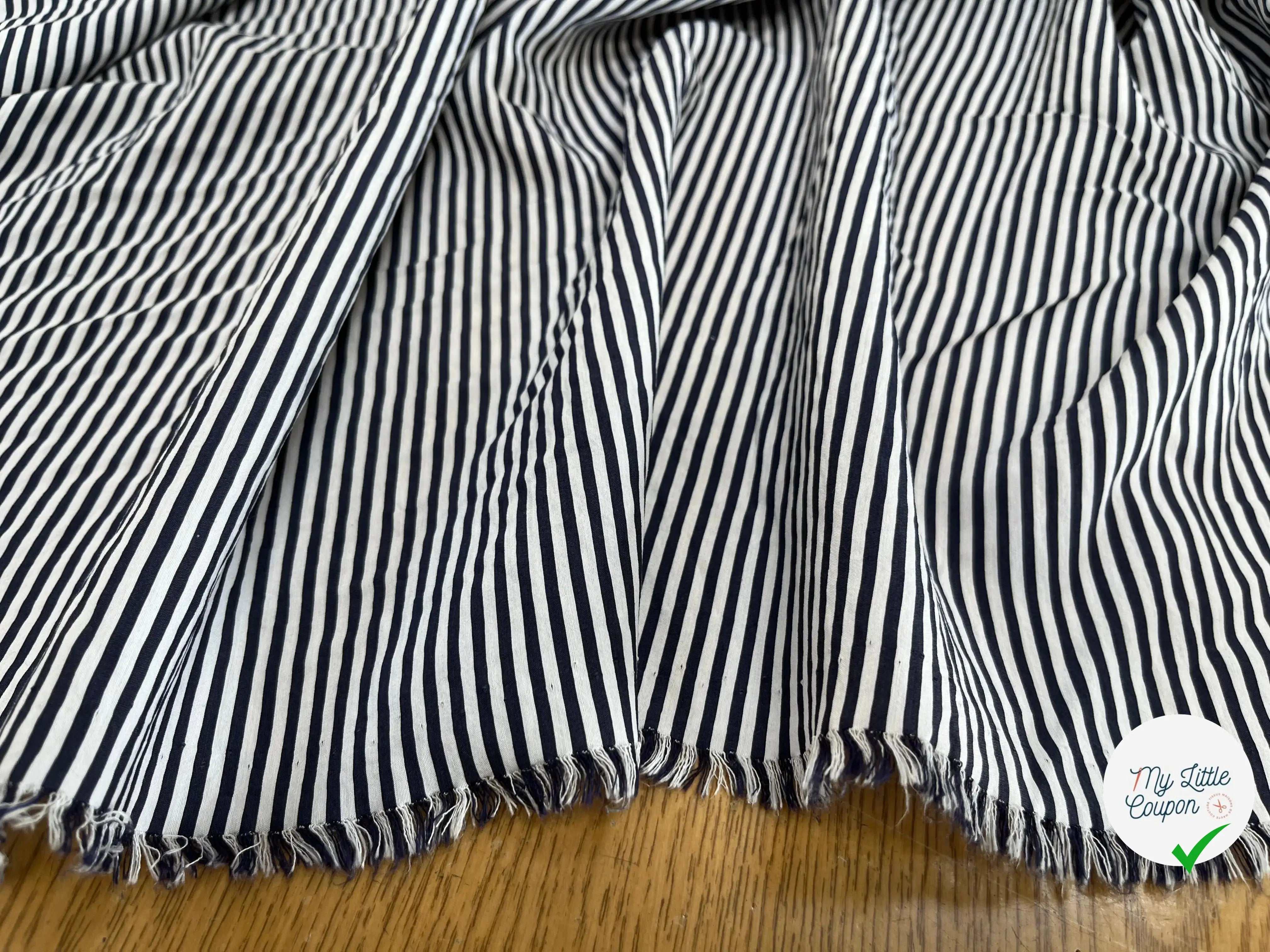 POPELINE TISSU CHEMISE À RAYURE BLEU FONCÉ BLANC UN PEU STRETCH - My Little Coupon