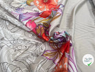 SATIN DE COTON SOUPLE FOND GRIS MOTIF GROSSE FLEURES - My Little Coupon