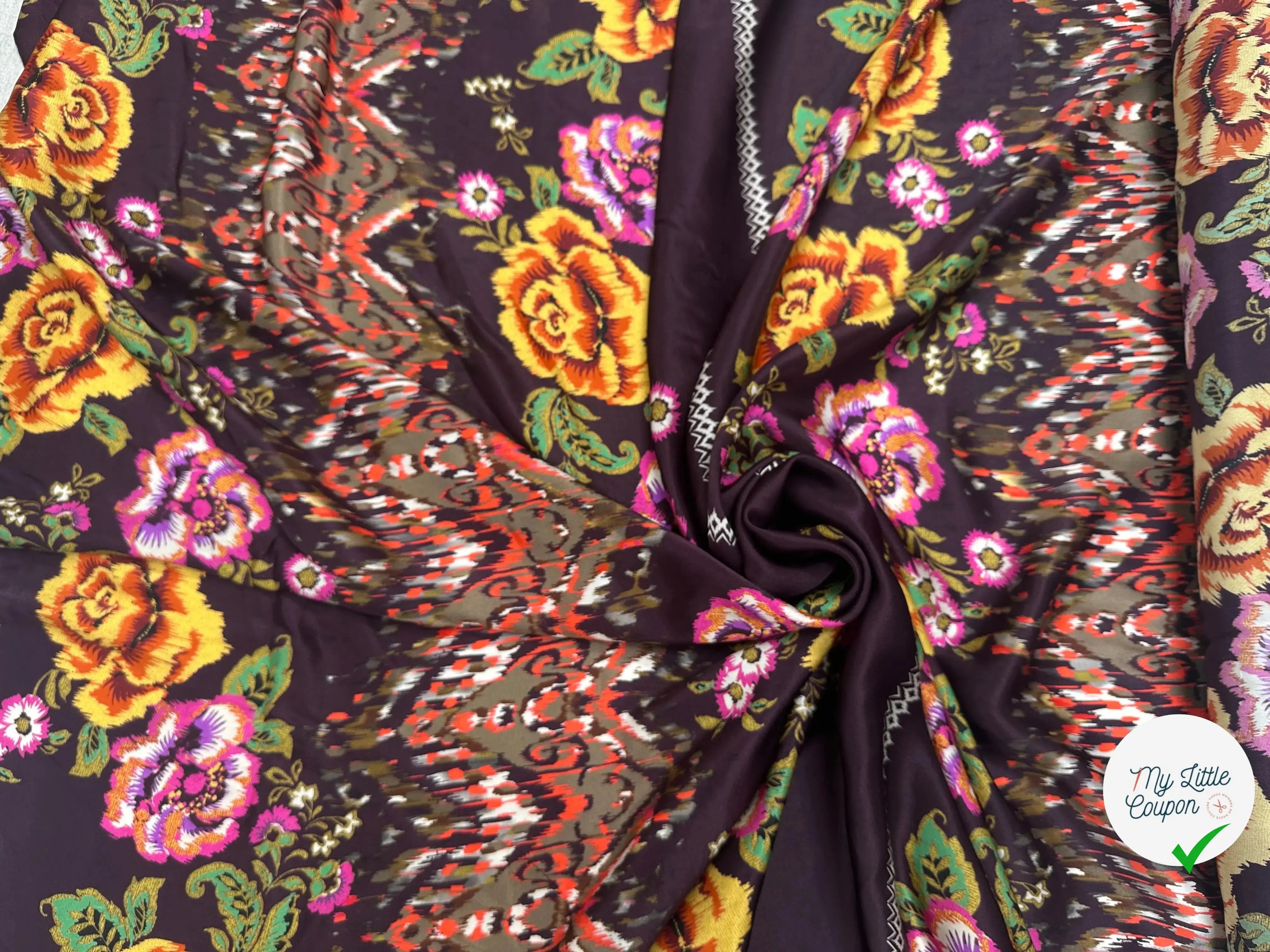 SATIN DE SOIE SETA ITALIANA SU FONDO MARRONE E FIORI - My Little Coupon
