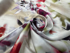 SATIN FLEURS ABSTRAITES ROSE ET VERT FOND BLANC - My Little Coupon