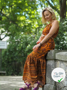 SATINETTE SOIE COTON  MERVEILLEUSES FLEURS ORANGES ET VIOLETTES - My Little Coupon