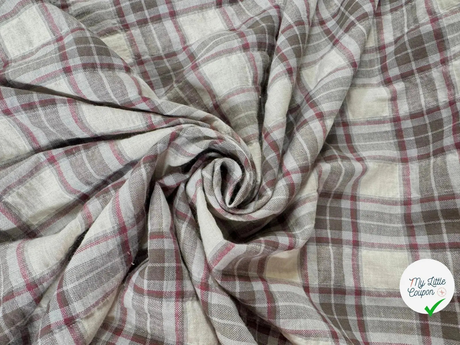 TISSU COTON JAPON CARREAUX PETITS CHEVRONS  LAIZE 112 - My Little Coupon