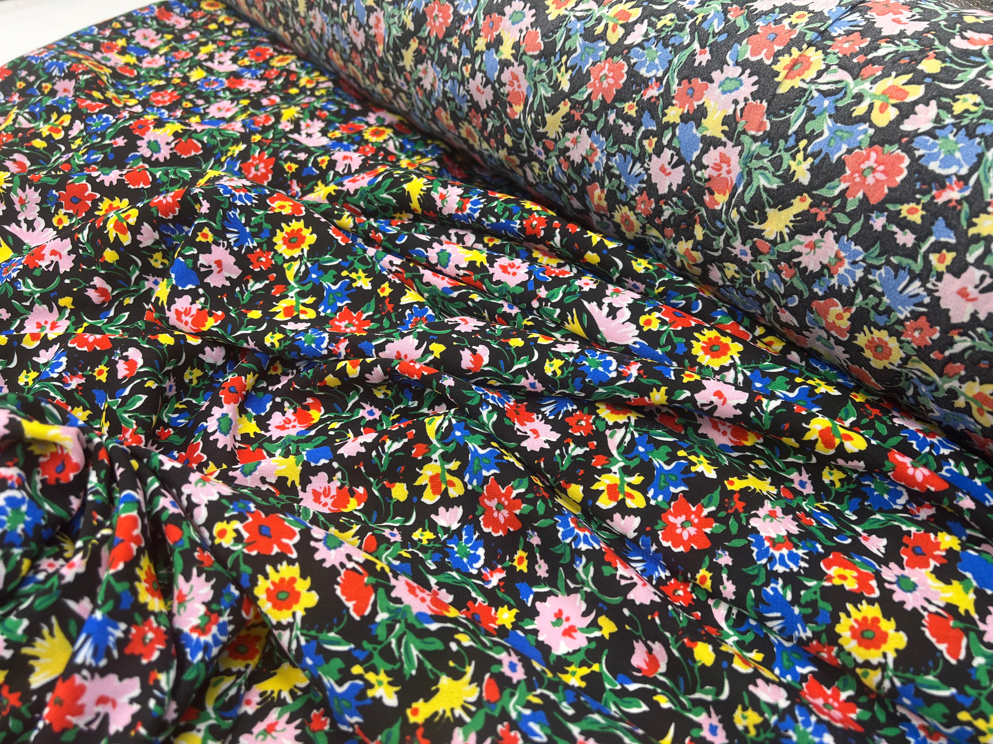 TISSU FLUIDE FLEURS & PARFUM DE PRINTEMPS MLC INTERN